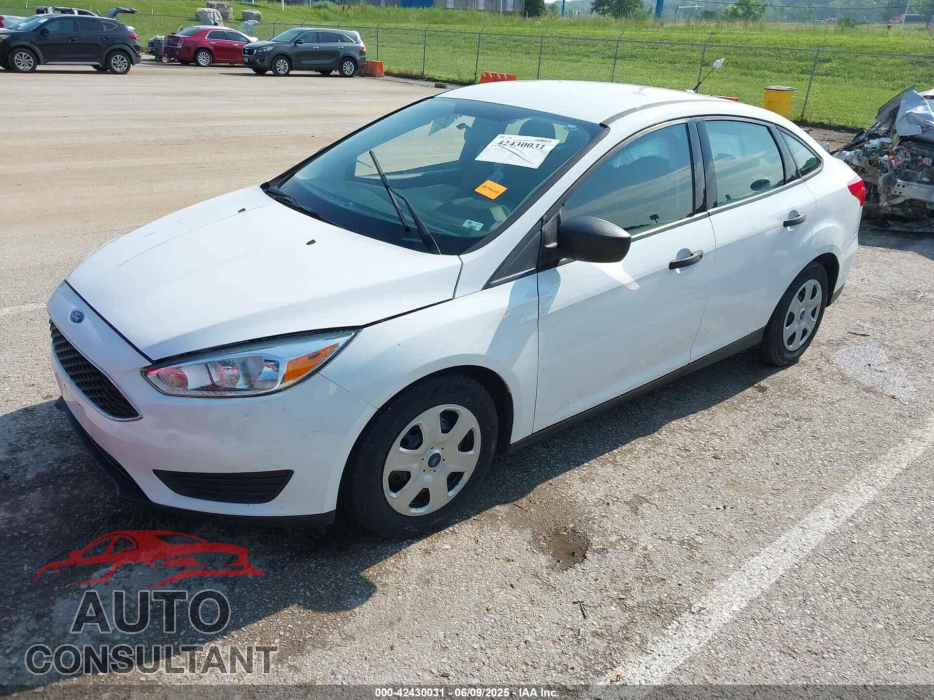 FORD FOCUS 2017 - 1FADP3E25HL299512