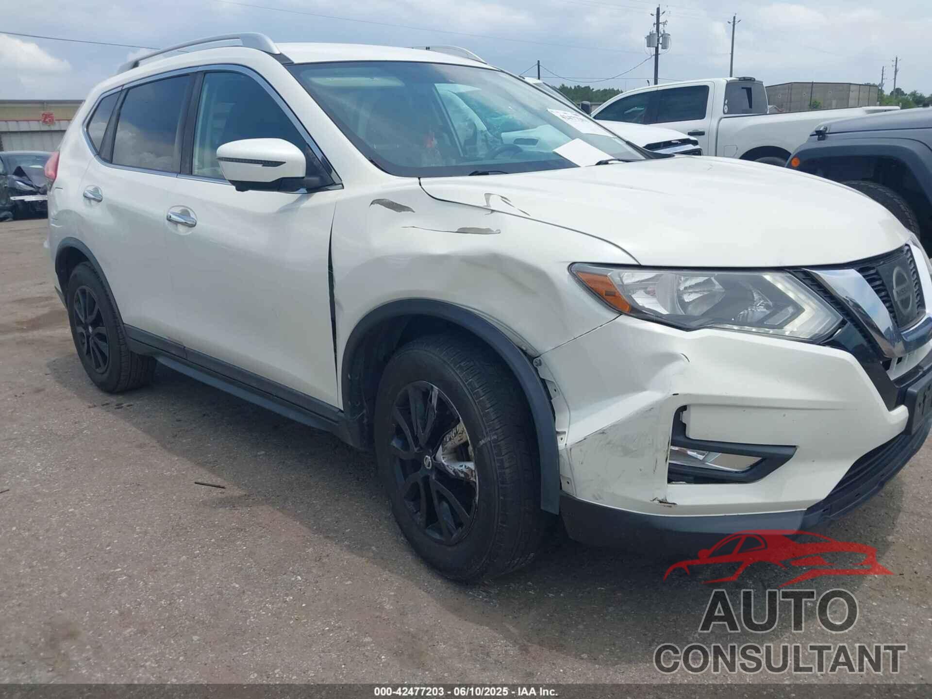 NISSAN ROGUE 2017 - KNMAT2MV5HP610931