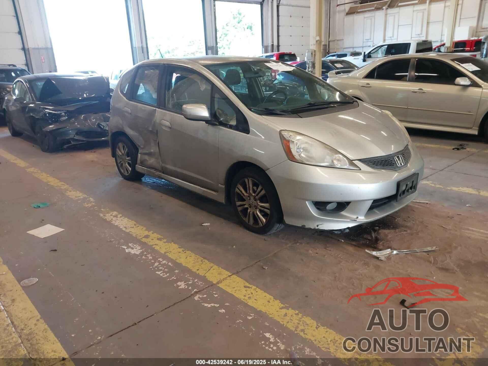 HONDA FIT 2011 - JHMGE8H54BC014157