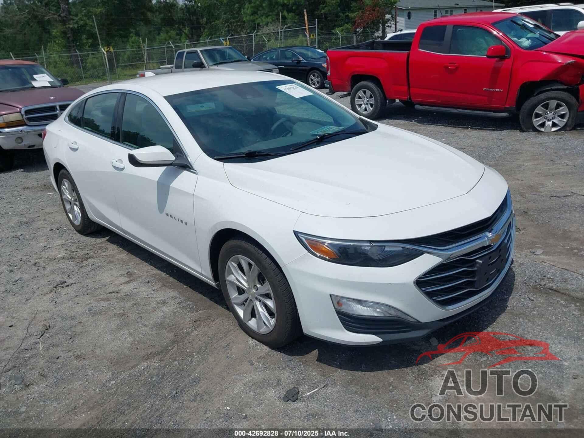 CHEVROLET MALIBU 2020 - 1G1ZD5ST3LF068111
