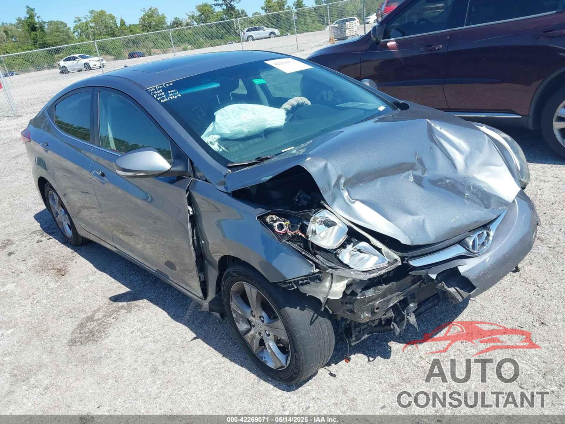 HYUNDAI ELANTRA 2016 - KMHDH4AE9GU621764