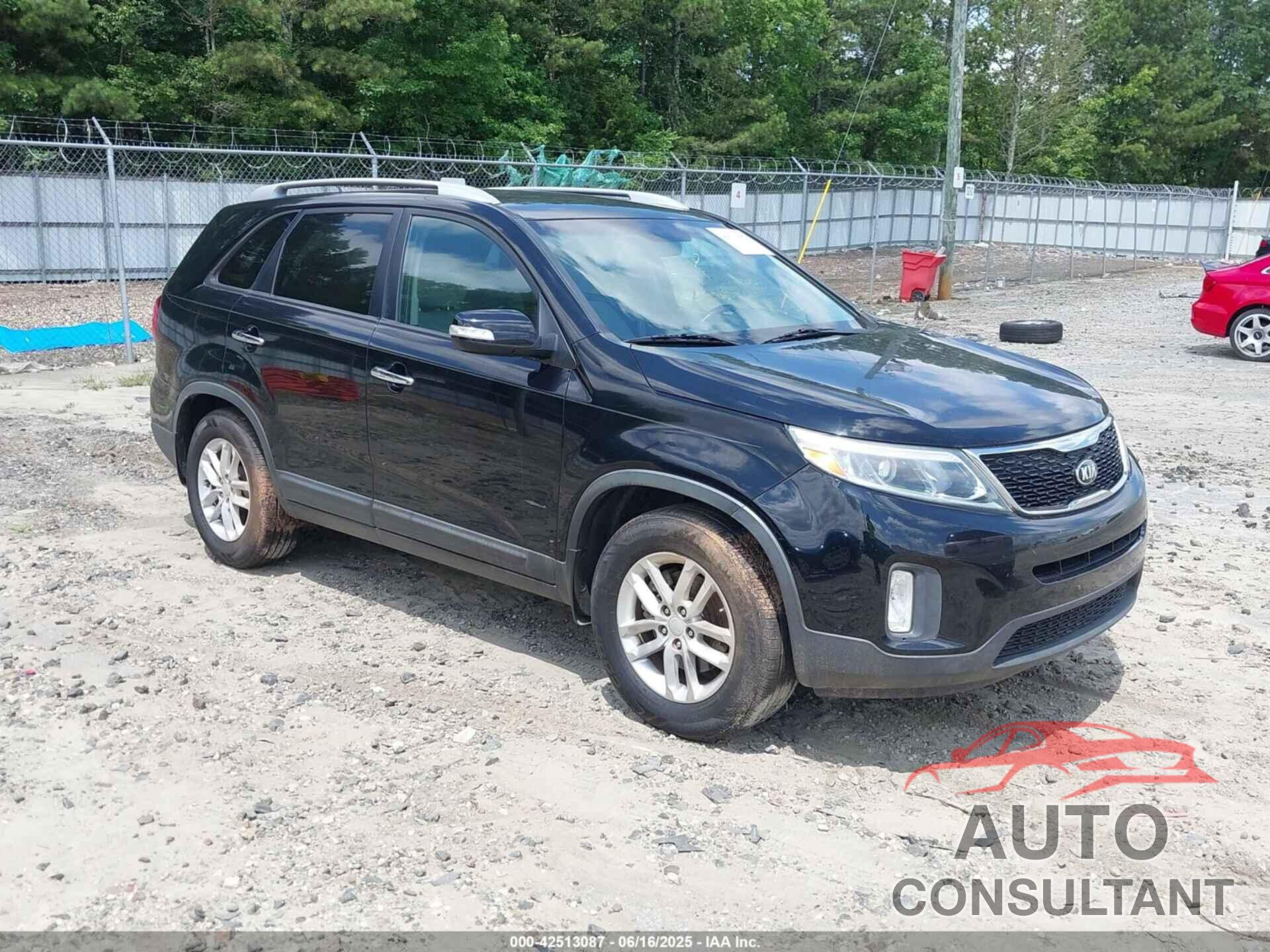 KIA SORENTO 2015 - 5XYKT3A62FG602647