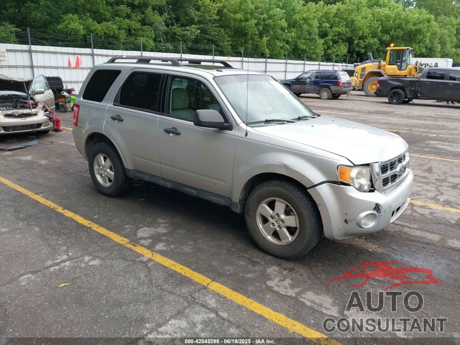 FORD ESCAPE 2011 - 1FMCU9DG5BKA66690