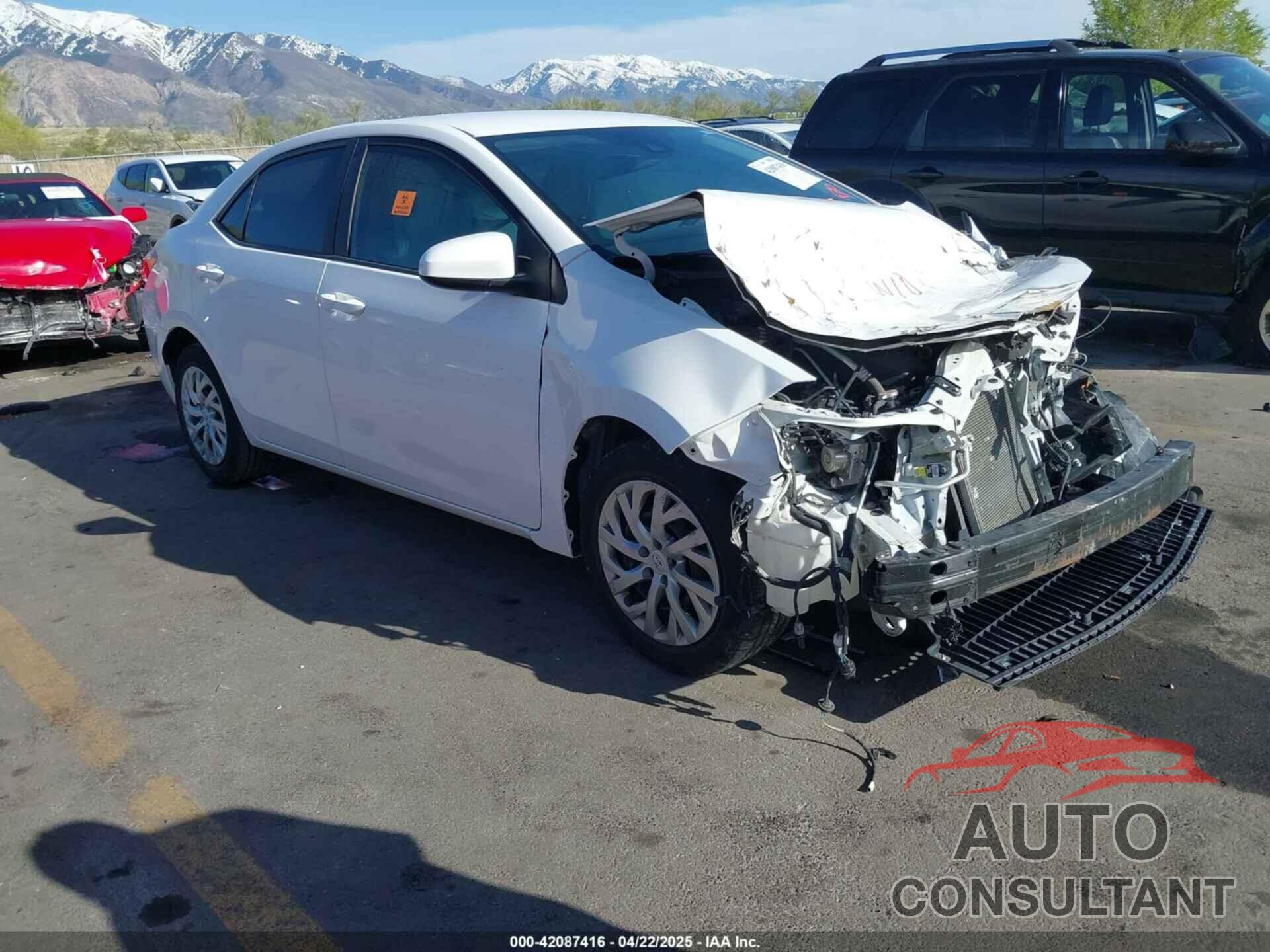 TOYOTA COROLLA 2018 - 2T1BURHEXJC096289