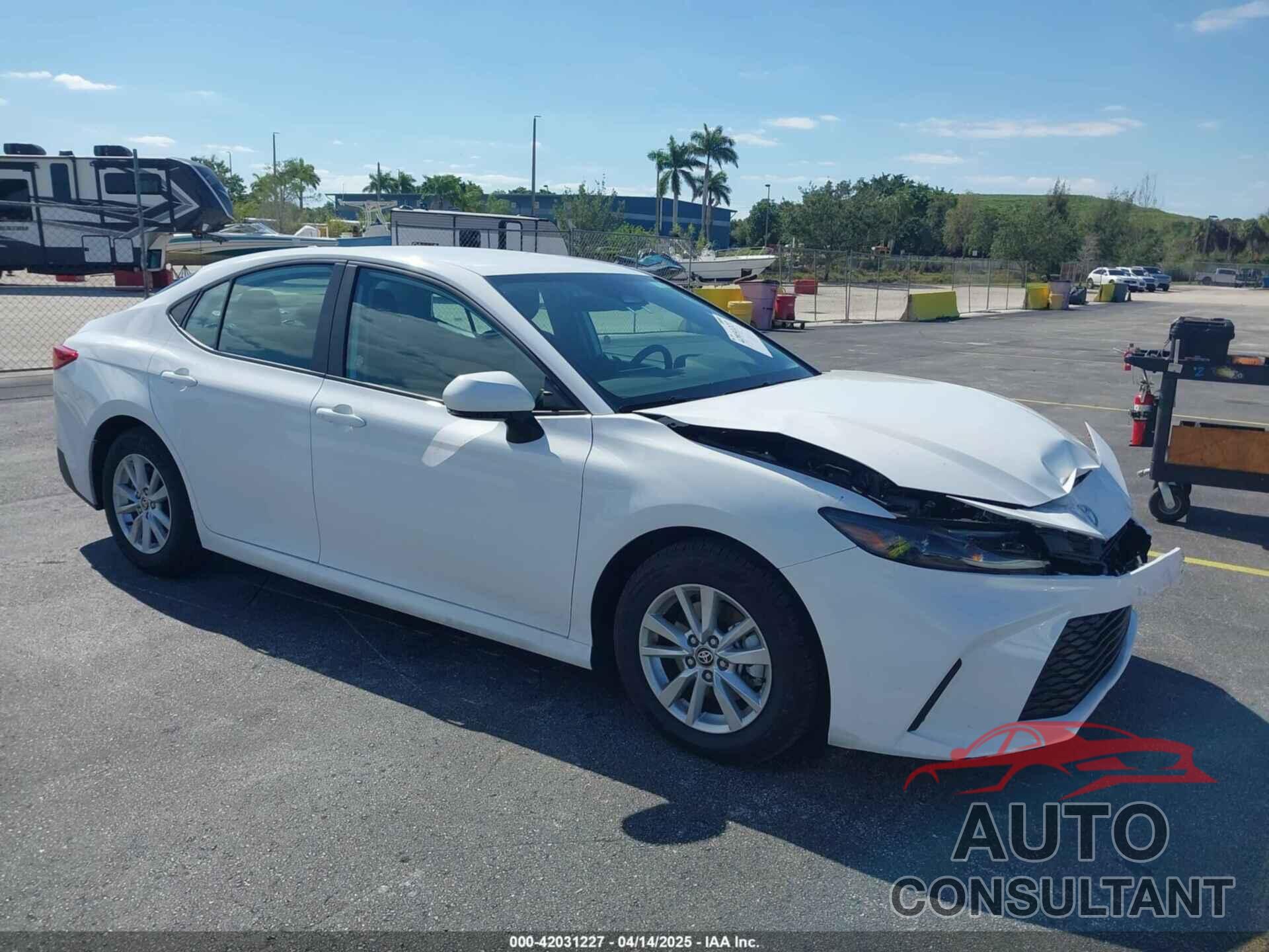 TOYOTA CAMRY 2025 - 4T1DAACK6SU552000