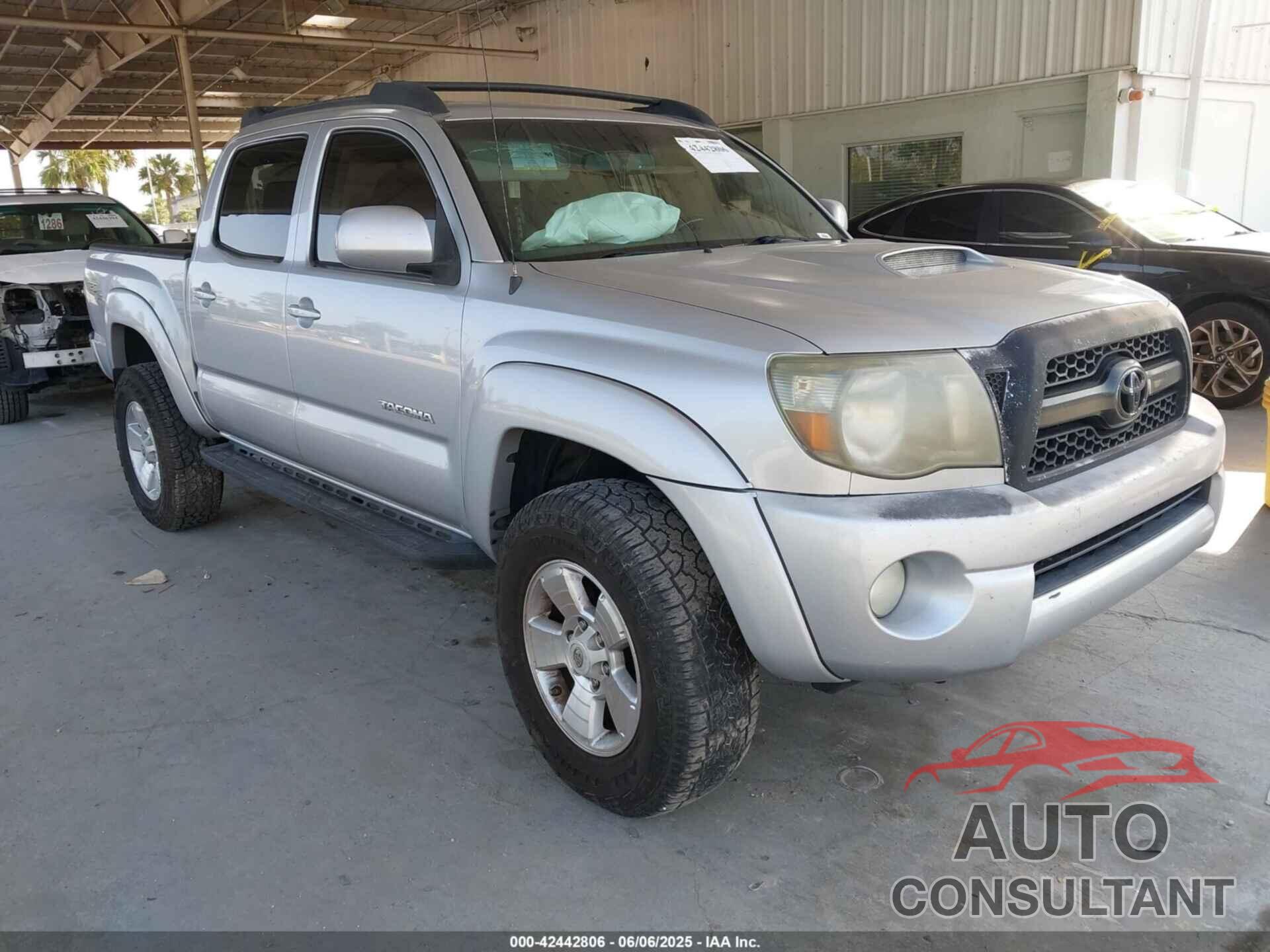 TOYOTA TACOMA 2011 - 5TFJU4GN6BX011127