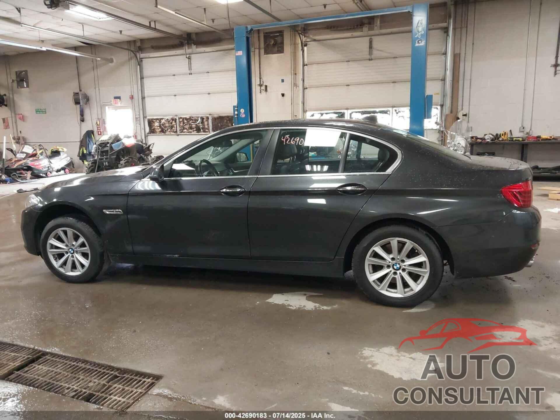BMW 528I 2016 - WBA5A7C57GG147949