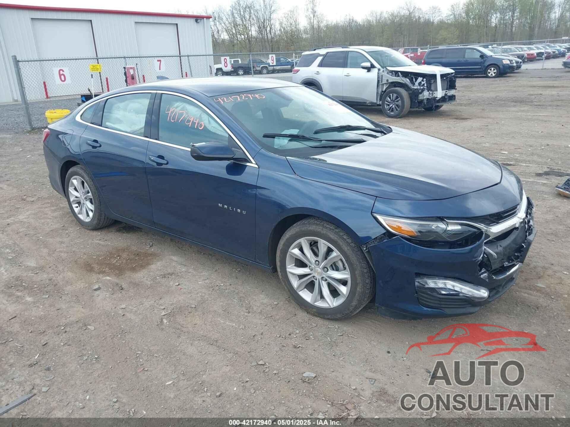 CHEVROLET MALIBU 2021 - 1G1ZD5ST5MF059413