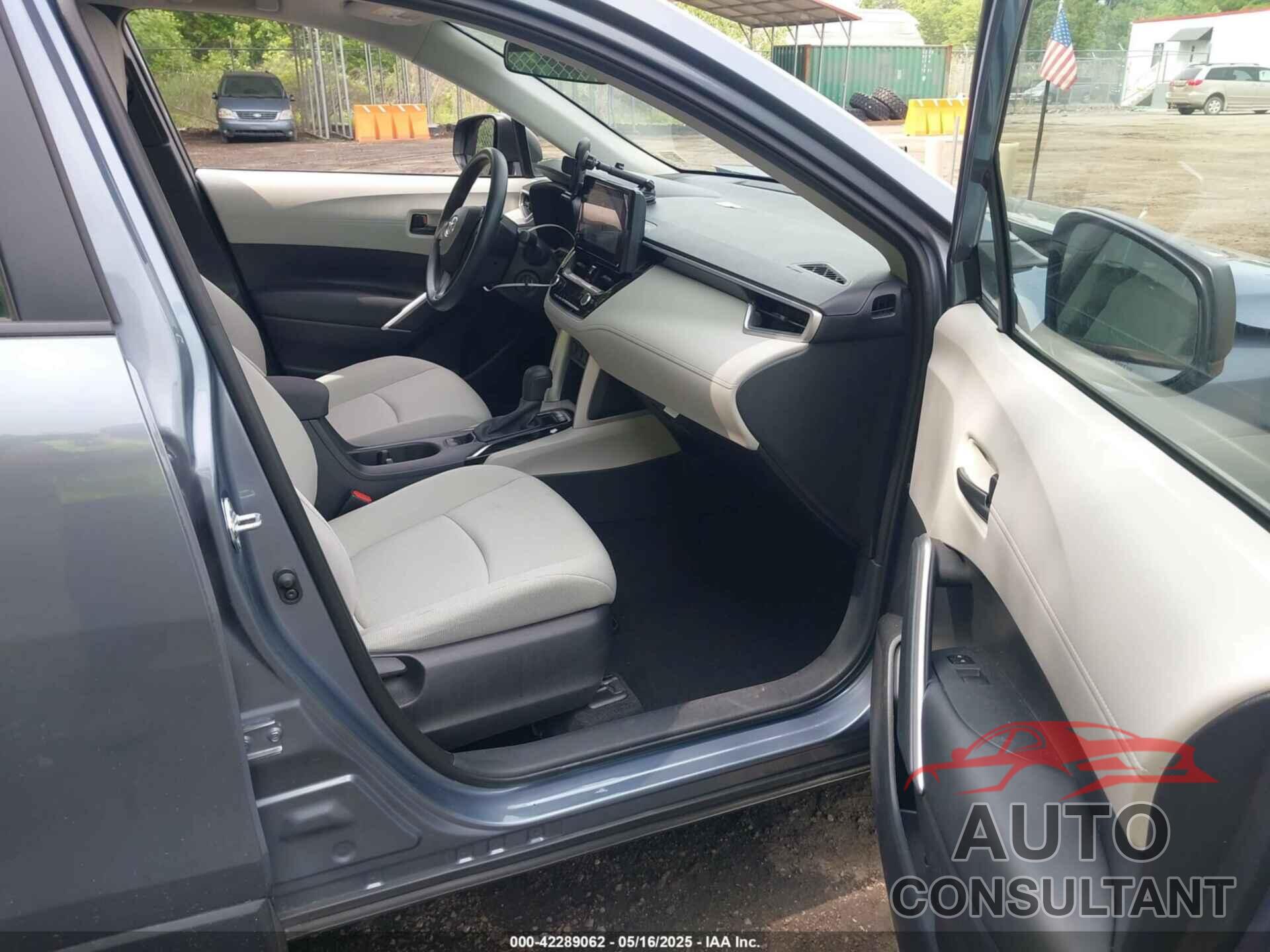 TOYOTA COROLLA CROSS 2023 - 7MUAAAAGXPV060044
