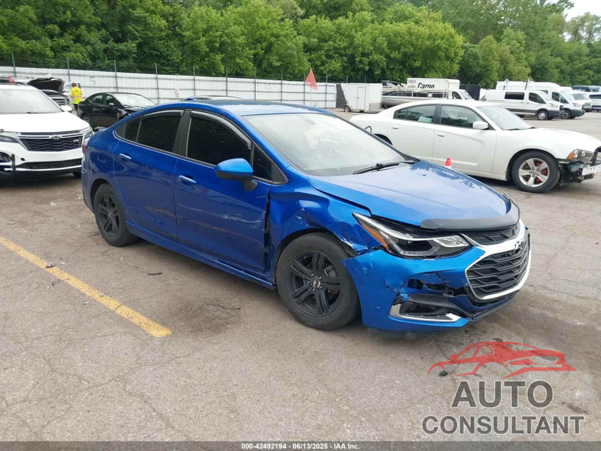 CHEVROLET CRUZE 2019 - 1G1BE5SM4K7111371
