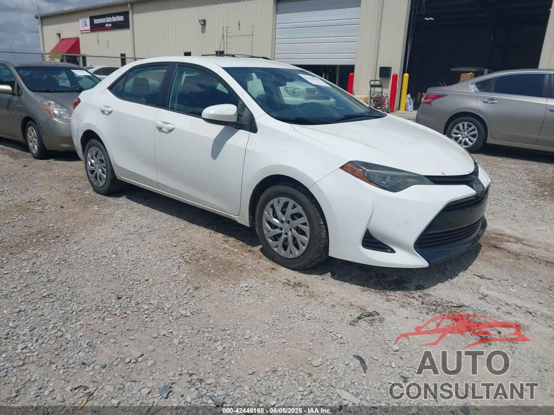 TOYOTA COROLLA 2018 - 2T1BURHE5JC101043