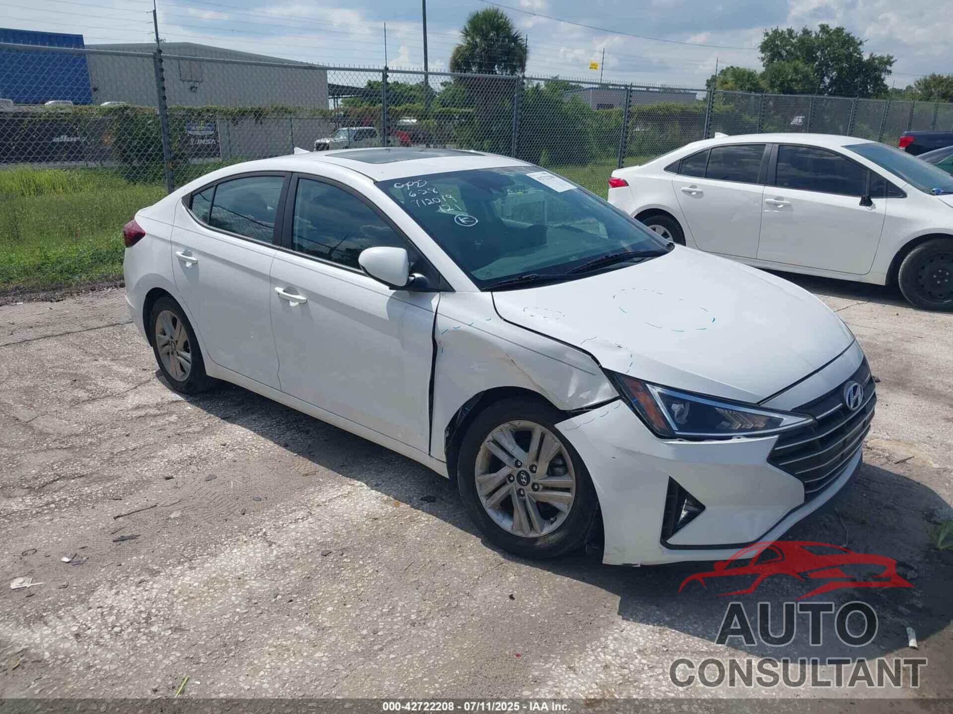 HYUNDAI ELANTRA 2020 - 5NPD84LF7LH554130