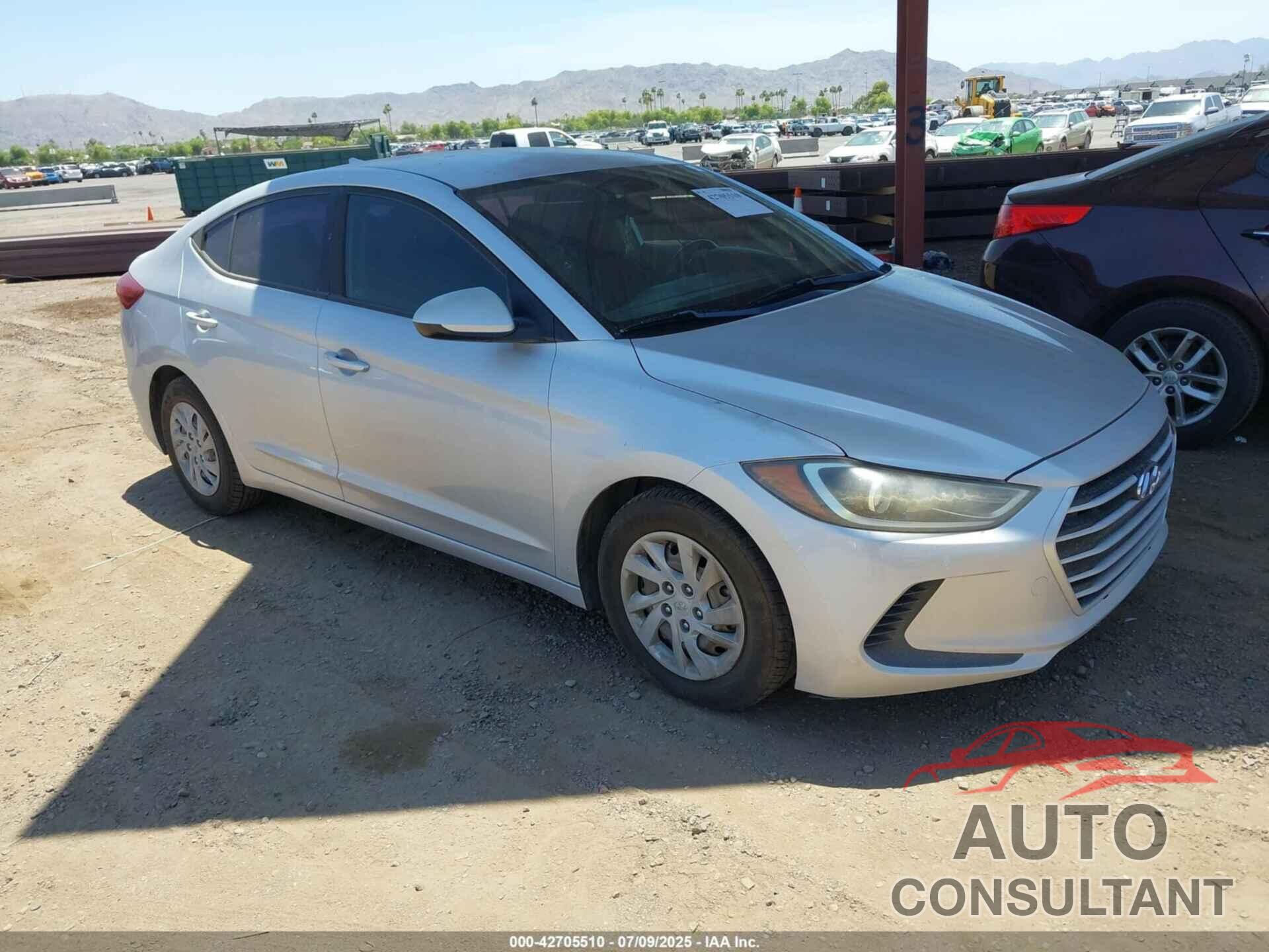 HYUNDAI ELANTRA 2017 - KMHD74LF8HU088137