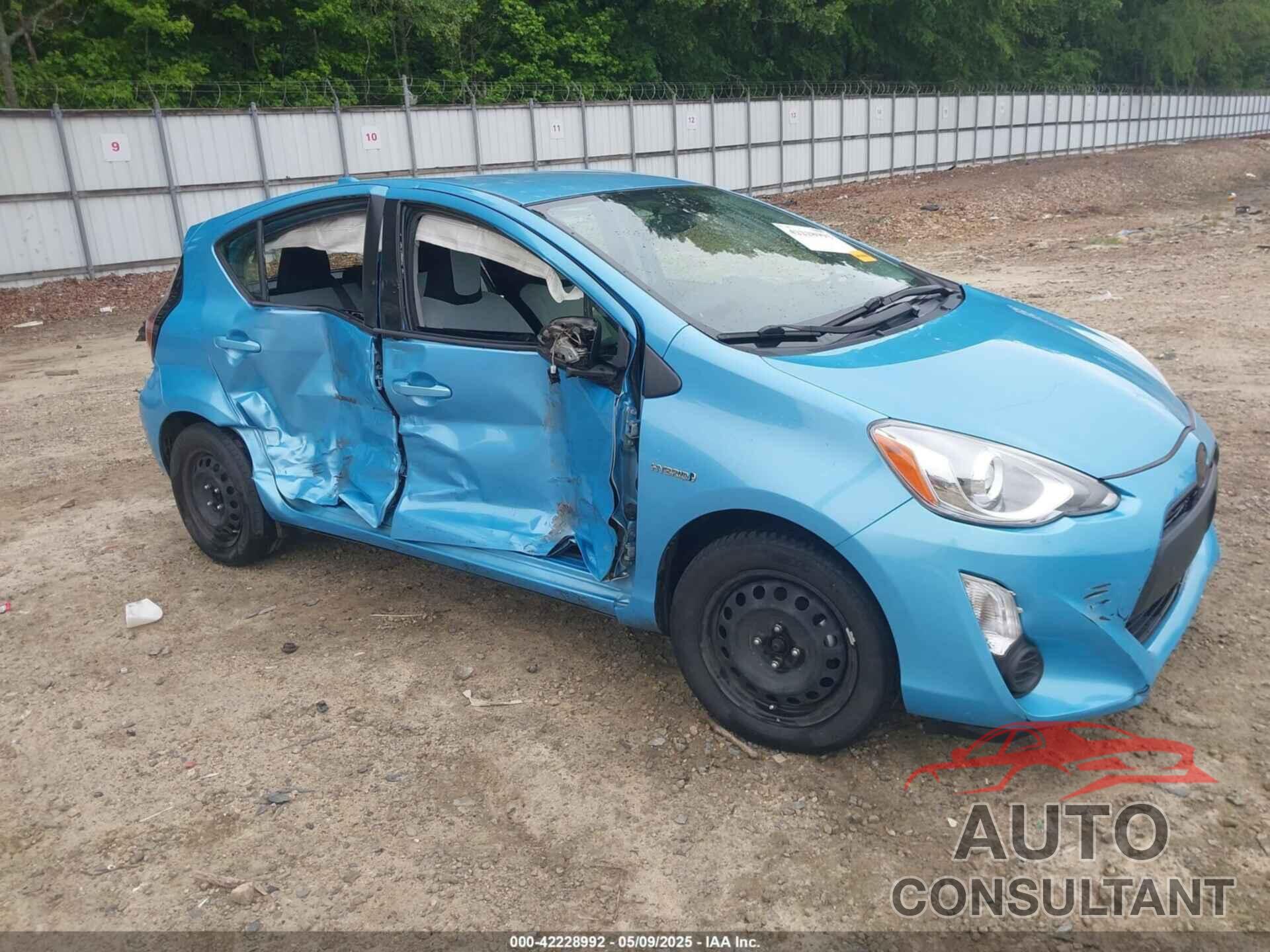 TOYOTA PRIUS C 2015 - JTDKDTB36F1102816