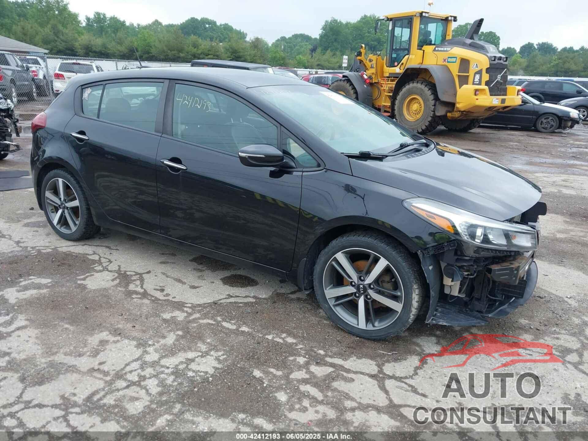 KIA FORTE 2017 - KNAFX5A84H5711350