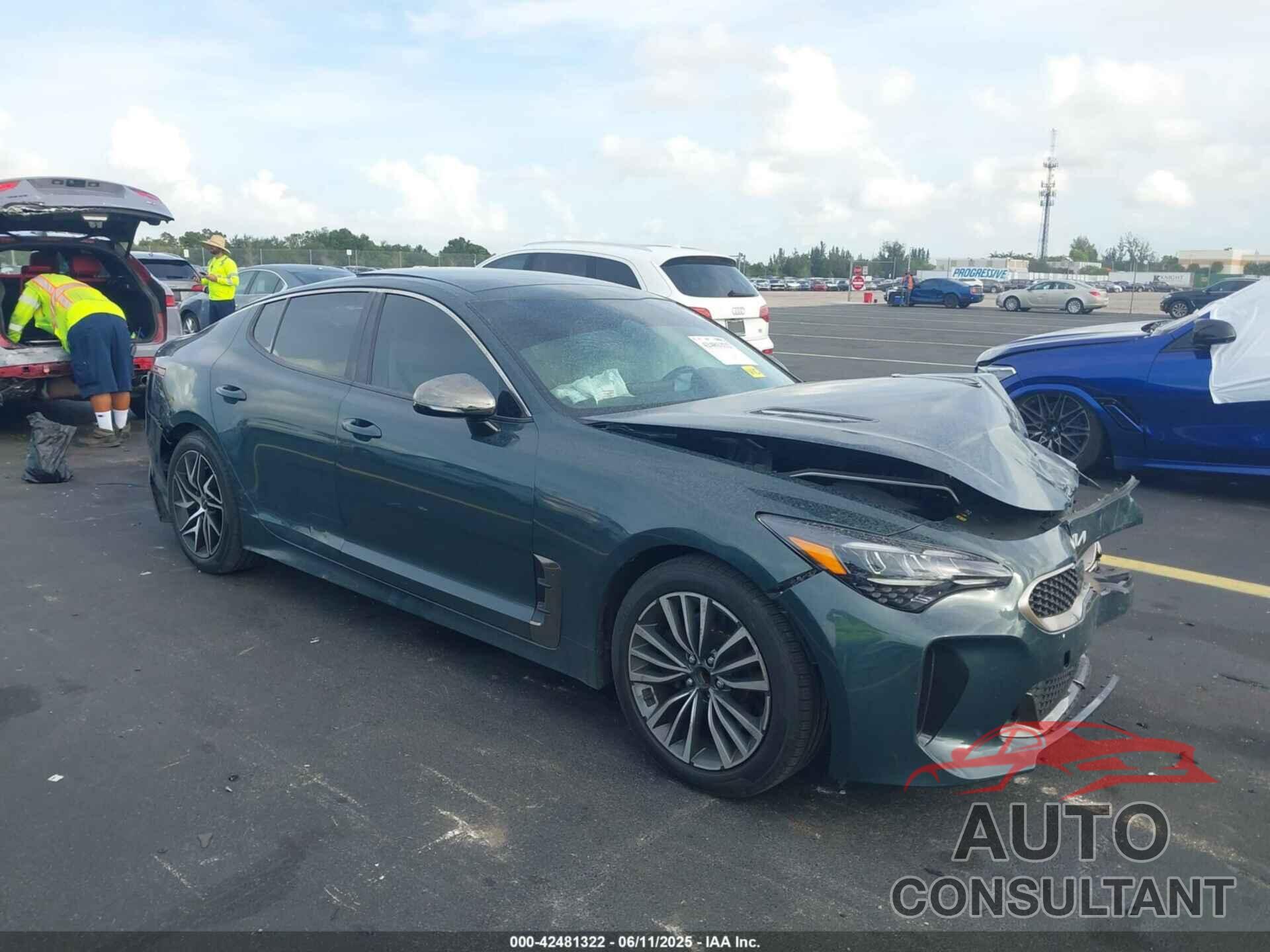KIA STINGER 2023 - KNAE35LD1P6127708