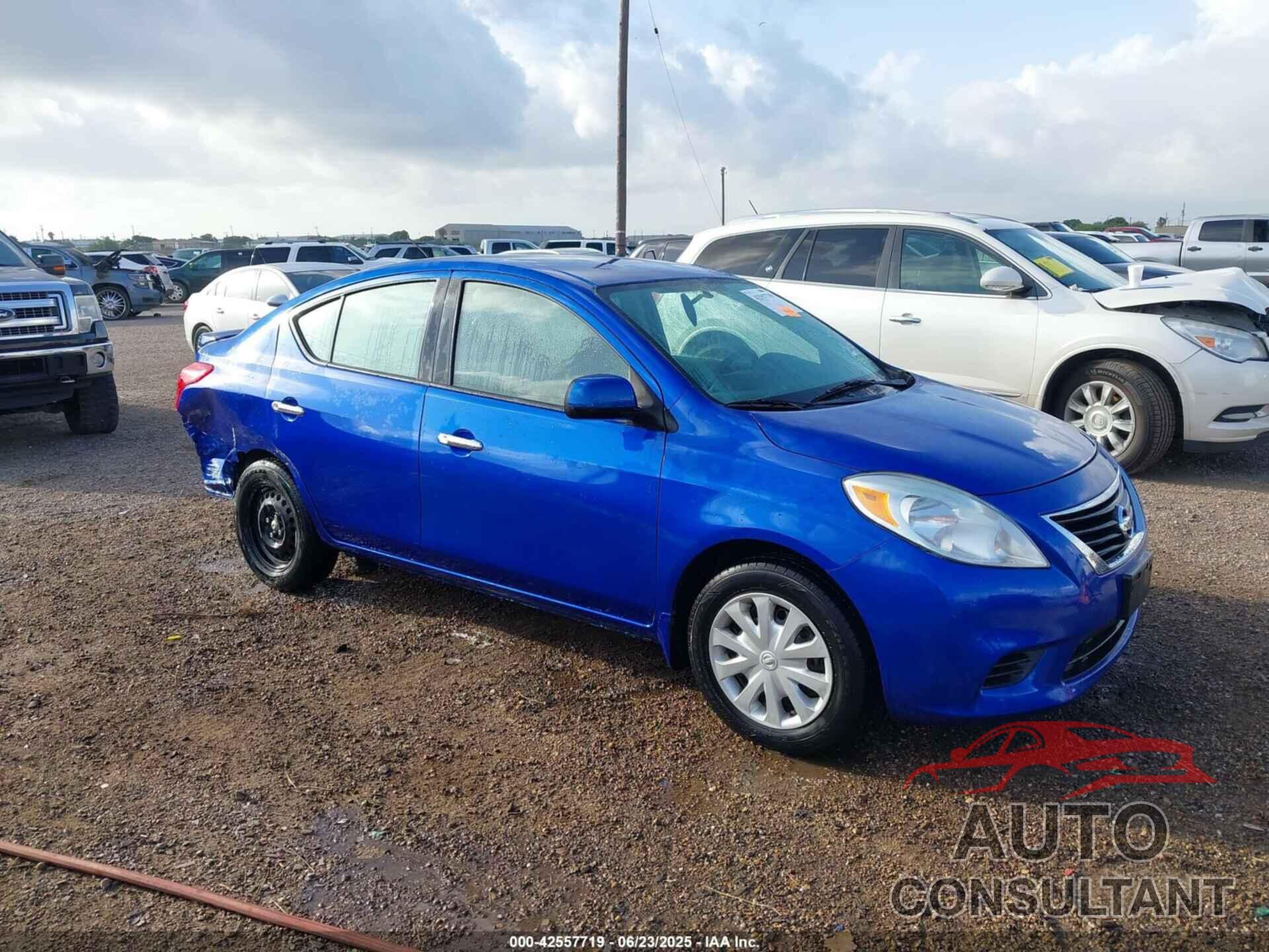 NISSAN VERSA 2014 - 3N1CN7APXEL802121