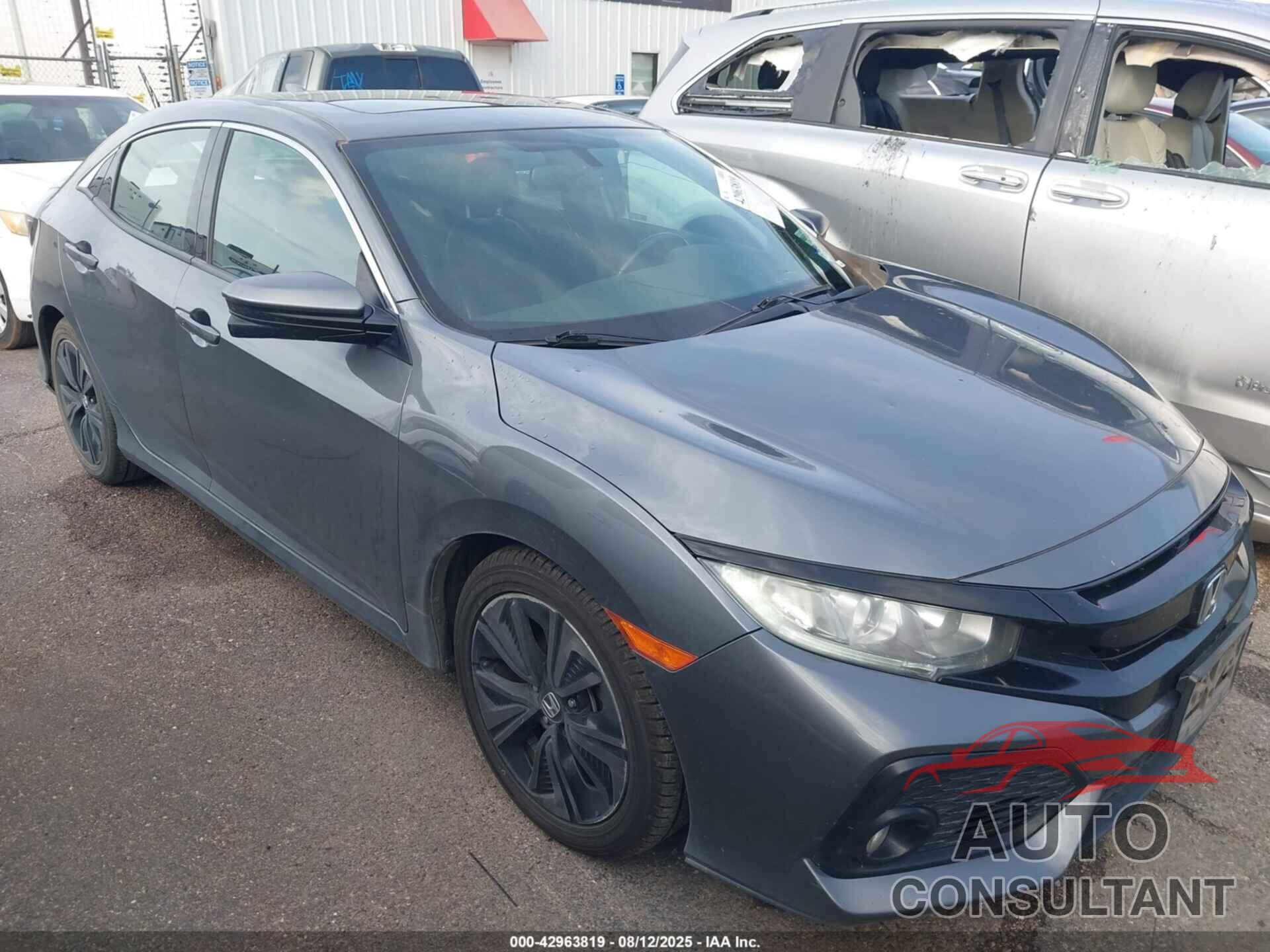 HONDA CIVIC 2018 - SHHFK7H79JU236162