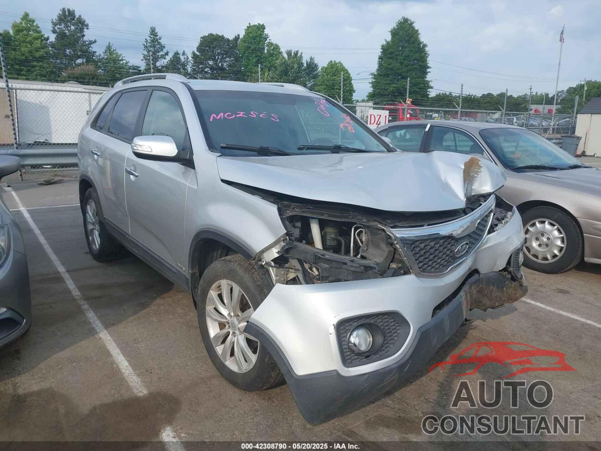KIA SORENTO 2011 - 5XYKUCA1XBG020209