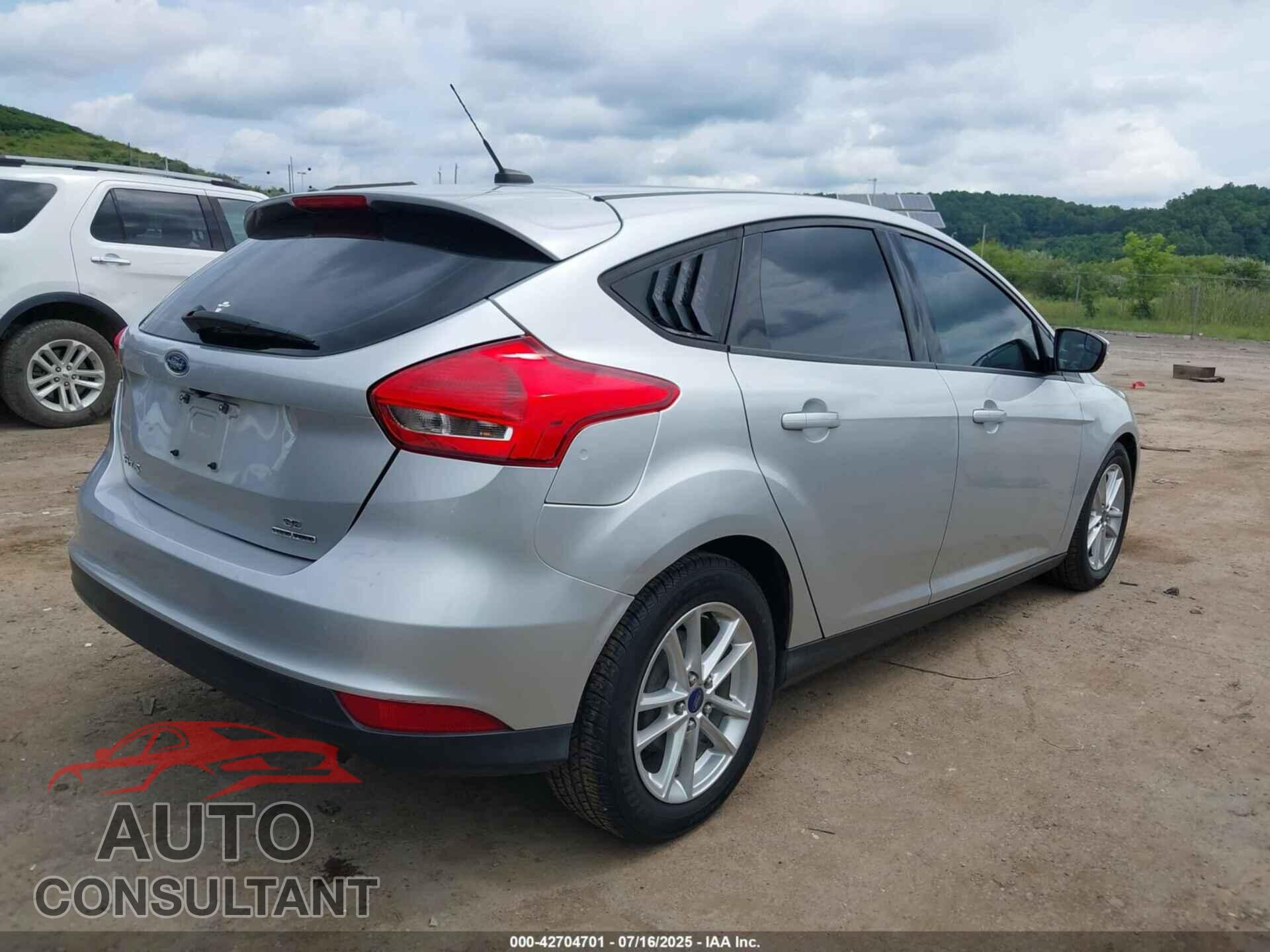 FORD FOCUS 2016 - 1FADP3K22GL207985