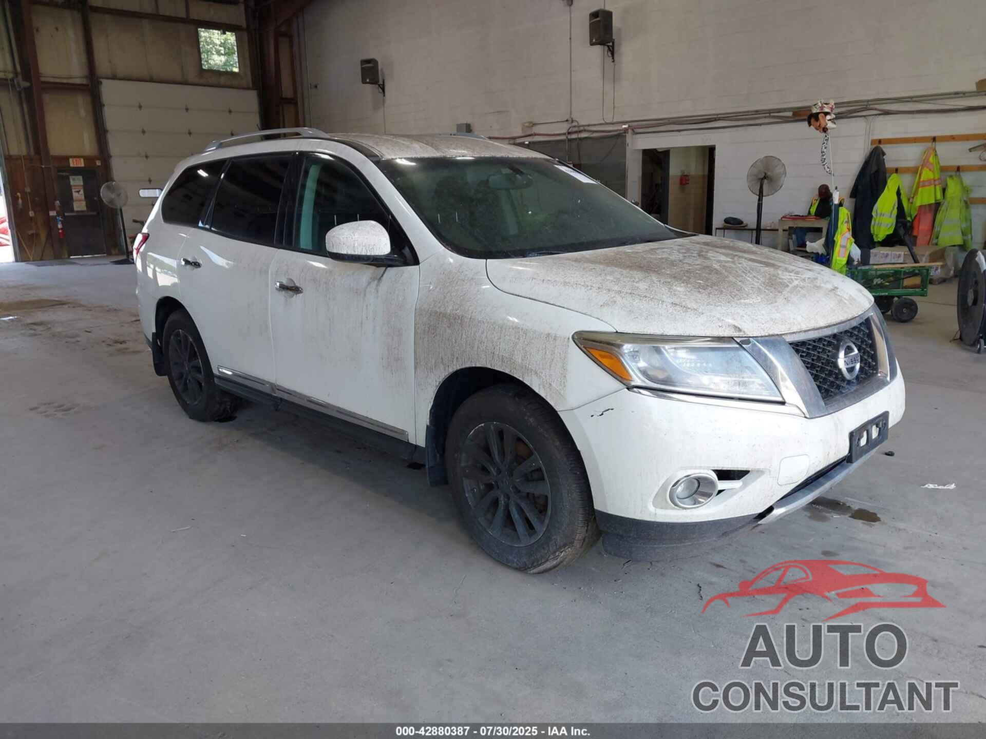 NISSAN PATHFINDER 2015 - 5N1AR2MM2FC666377
