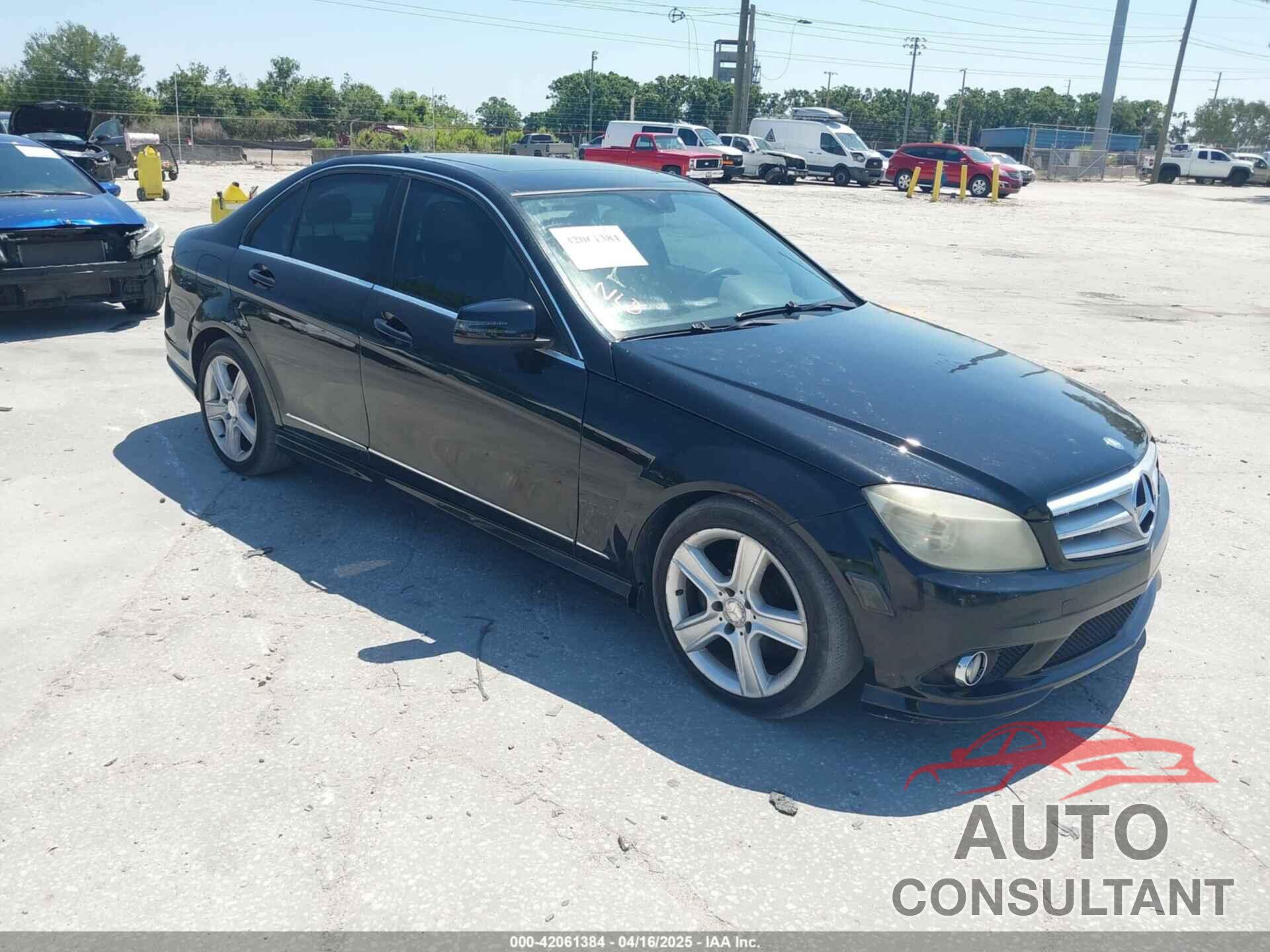 MERCEDES-BENZ C 300 2010 - WDDGF8BB1AR121245