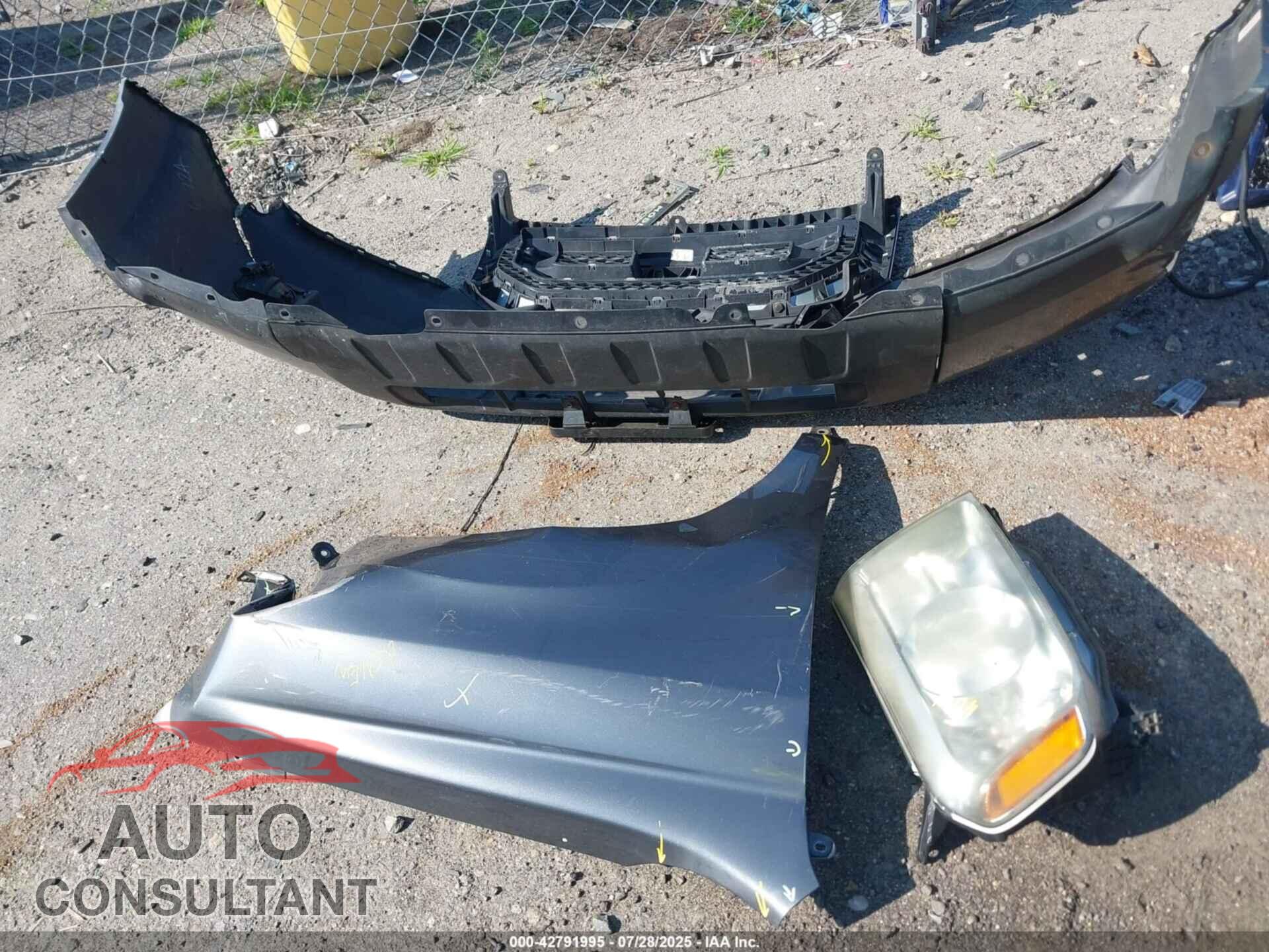 HONDA PILOT 2011 - 5FNYF4H57BB024583