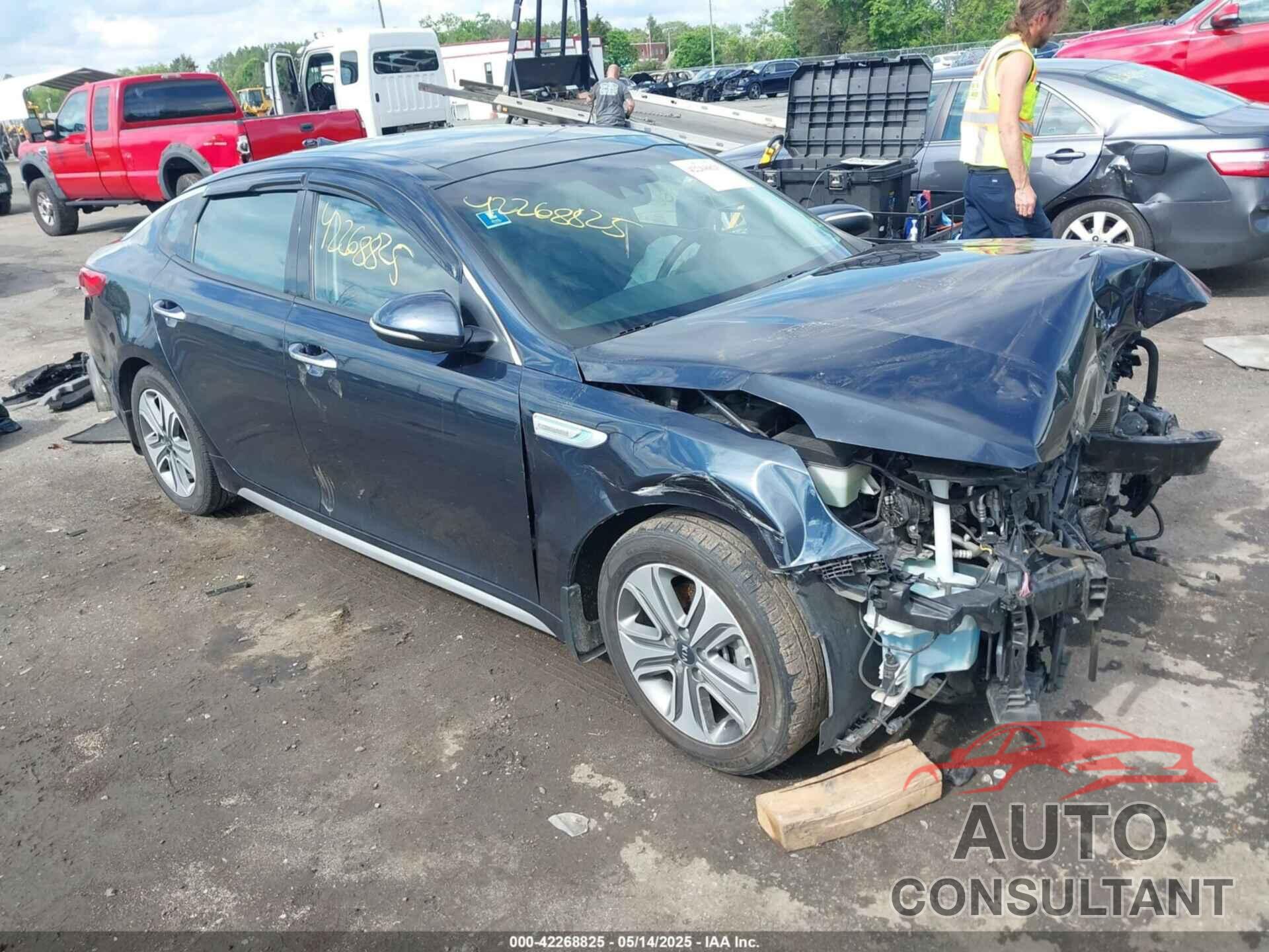 KIA OPTIMA HYBRID 2017 - KNAGU4LEXH5012783
