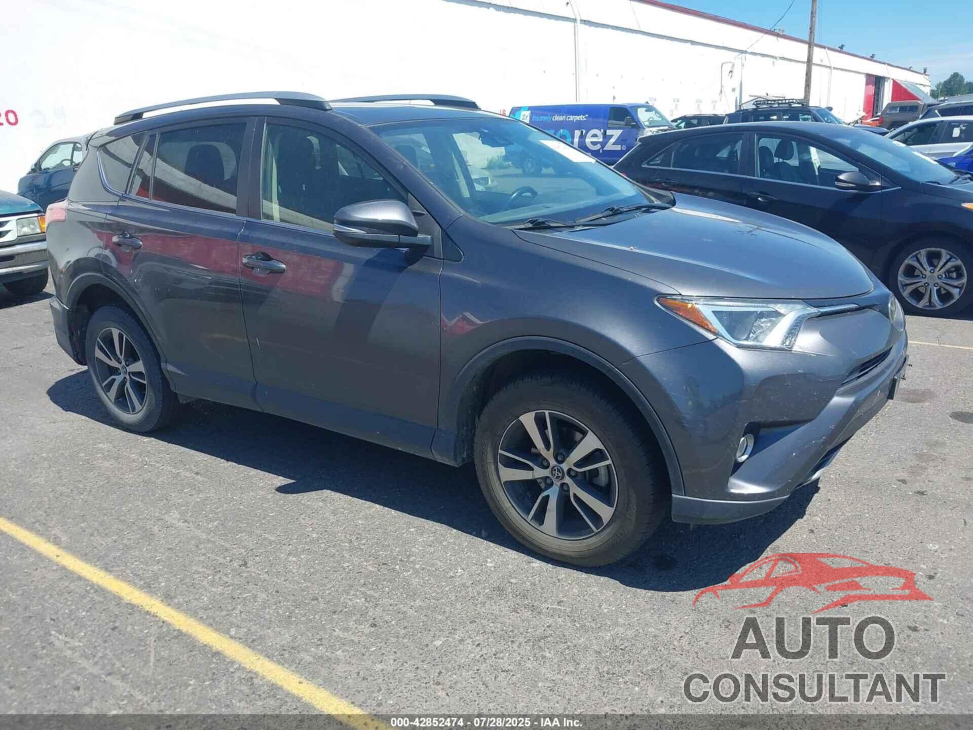 TOYOTA RAV4 2017 - JTMRFREVXHJ702413