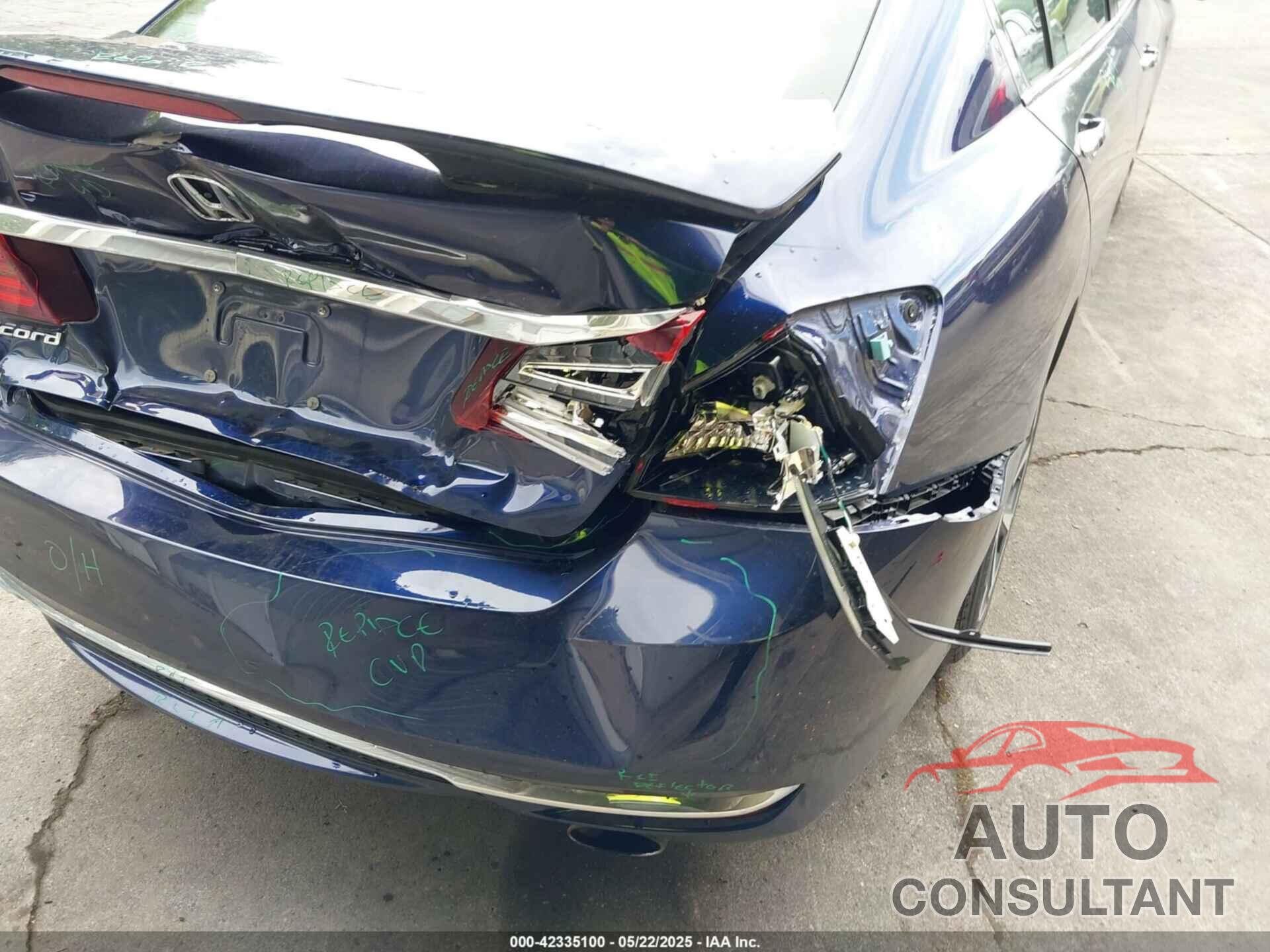 HONDA ACCORD 2017 - 1HGCR2F0XHA000391