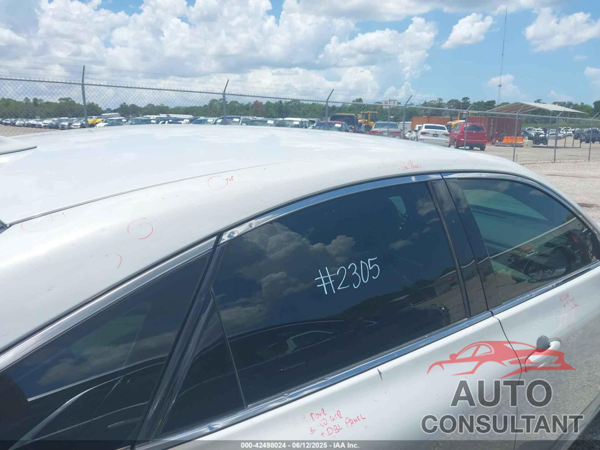 TOYOTA AVALON 2022 - 4T1JA1AB5NU015841