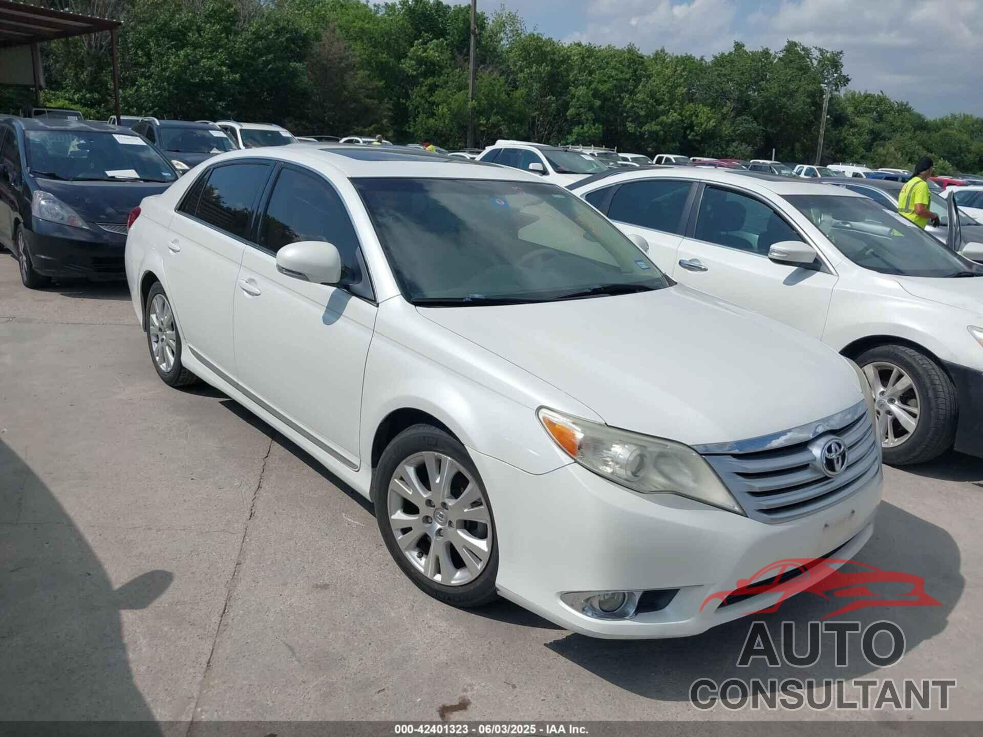 TOYOTA AVALON 2011 - 4T1BK3DB3BU373766