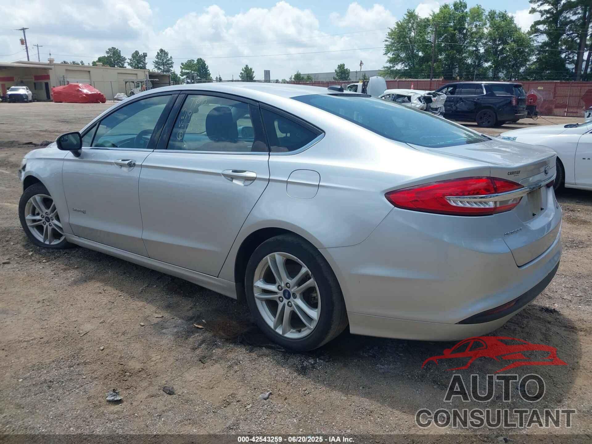 FORD FUSION HYBRID 2018 - 3FA6P0LU2JR172557