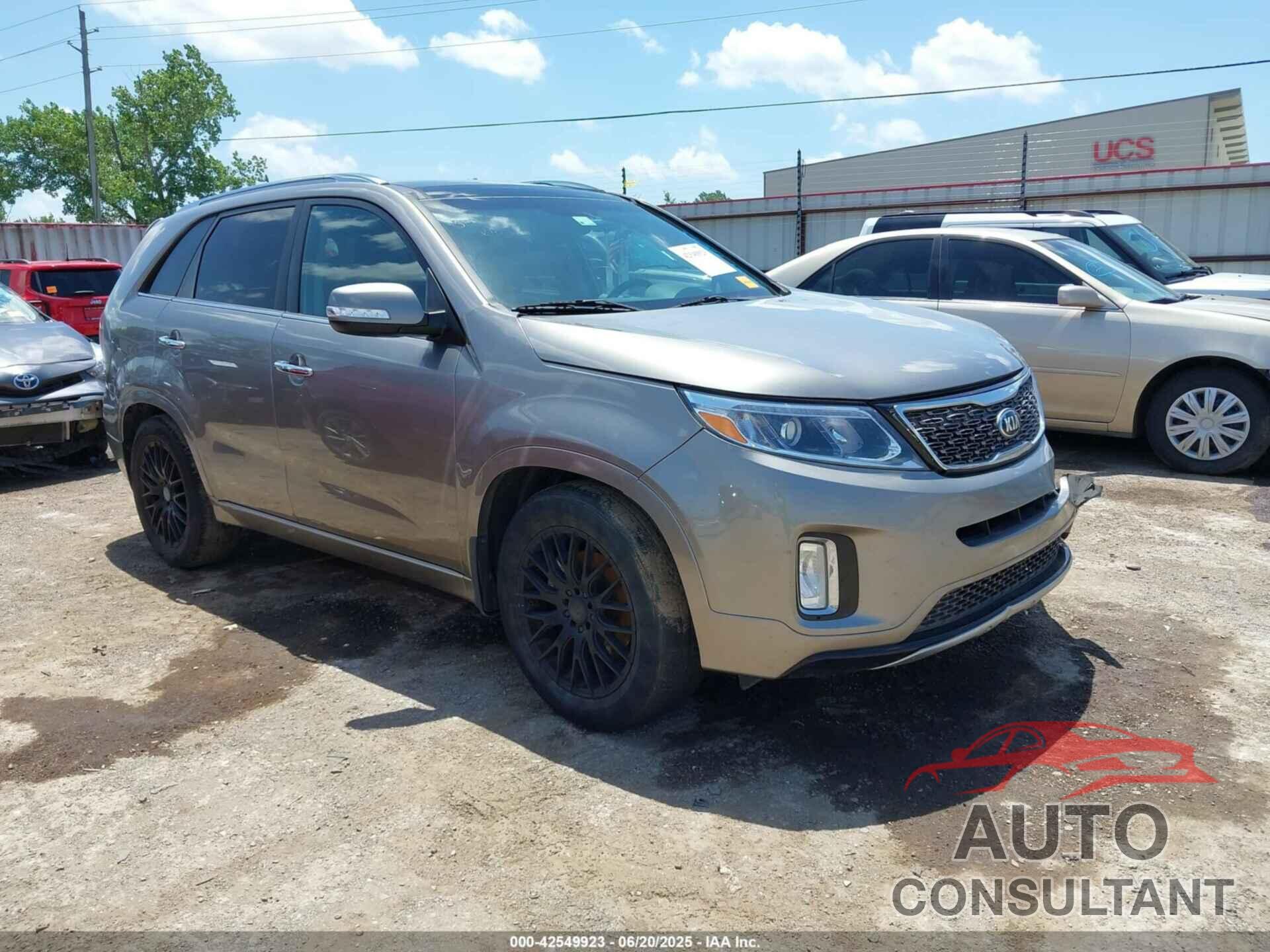 KIA SORENTO 2015 - 5XYKW4A71FG633975