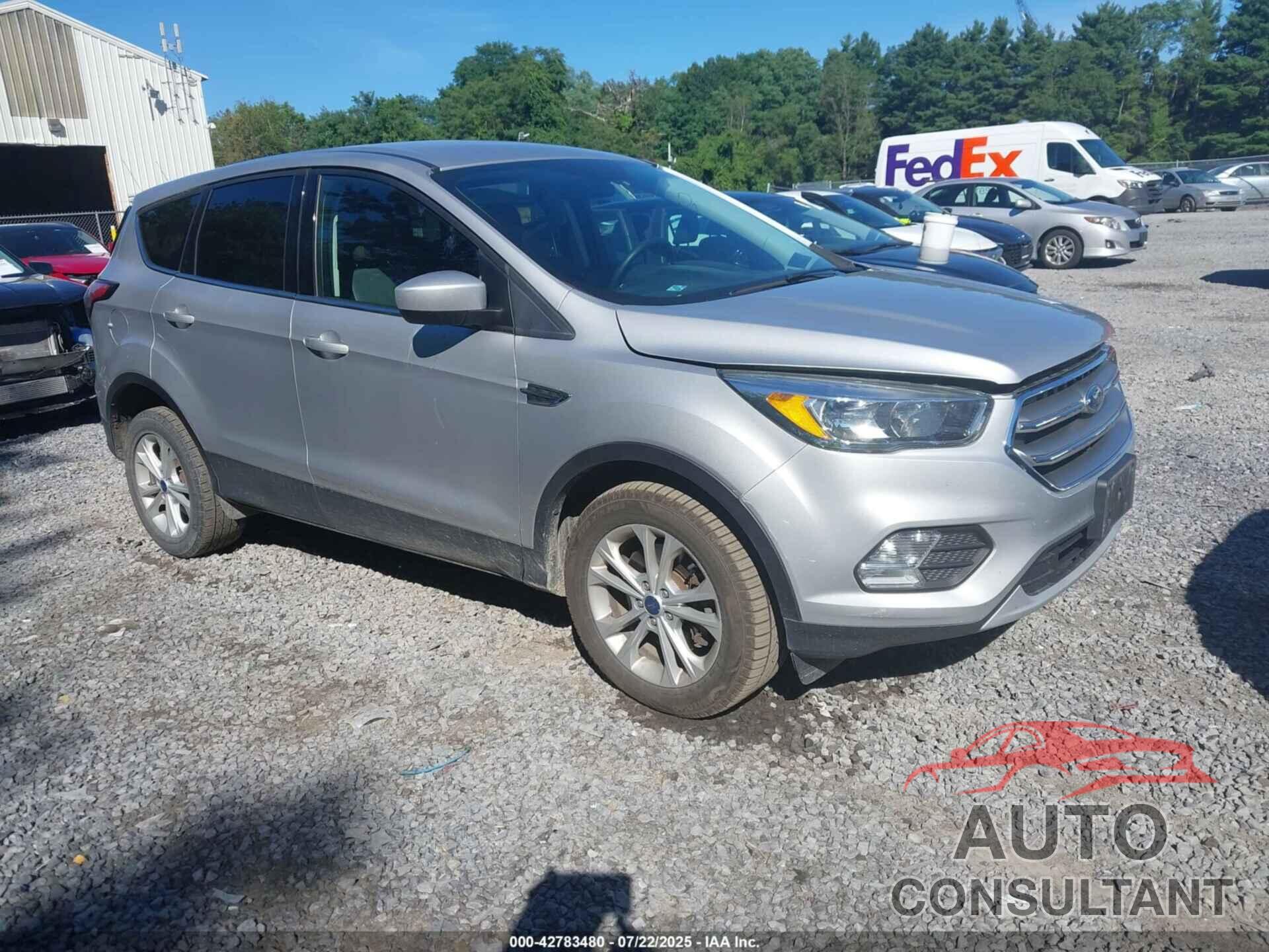 FORD ESCAPE 2017 - 1FMCU9GD5HUE83094