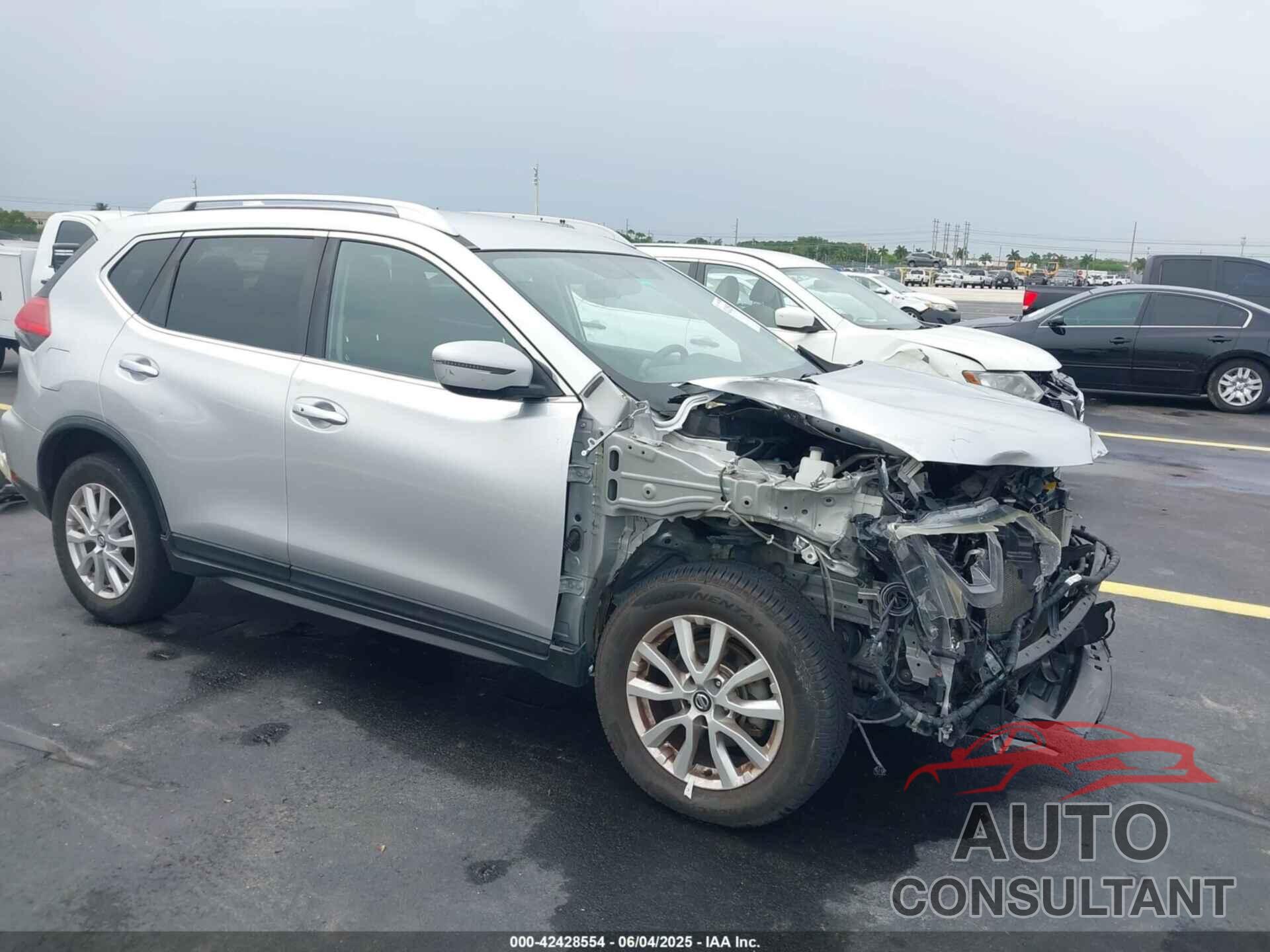 NISSAN ROGUE 2017 - KNMAT2MV9HP552905