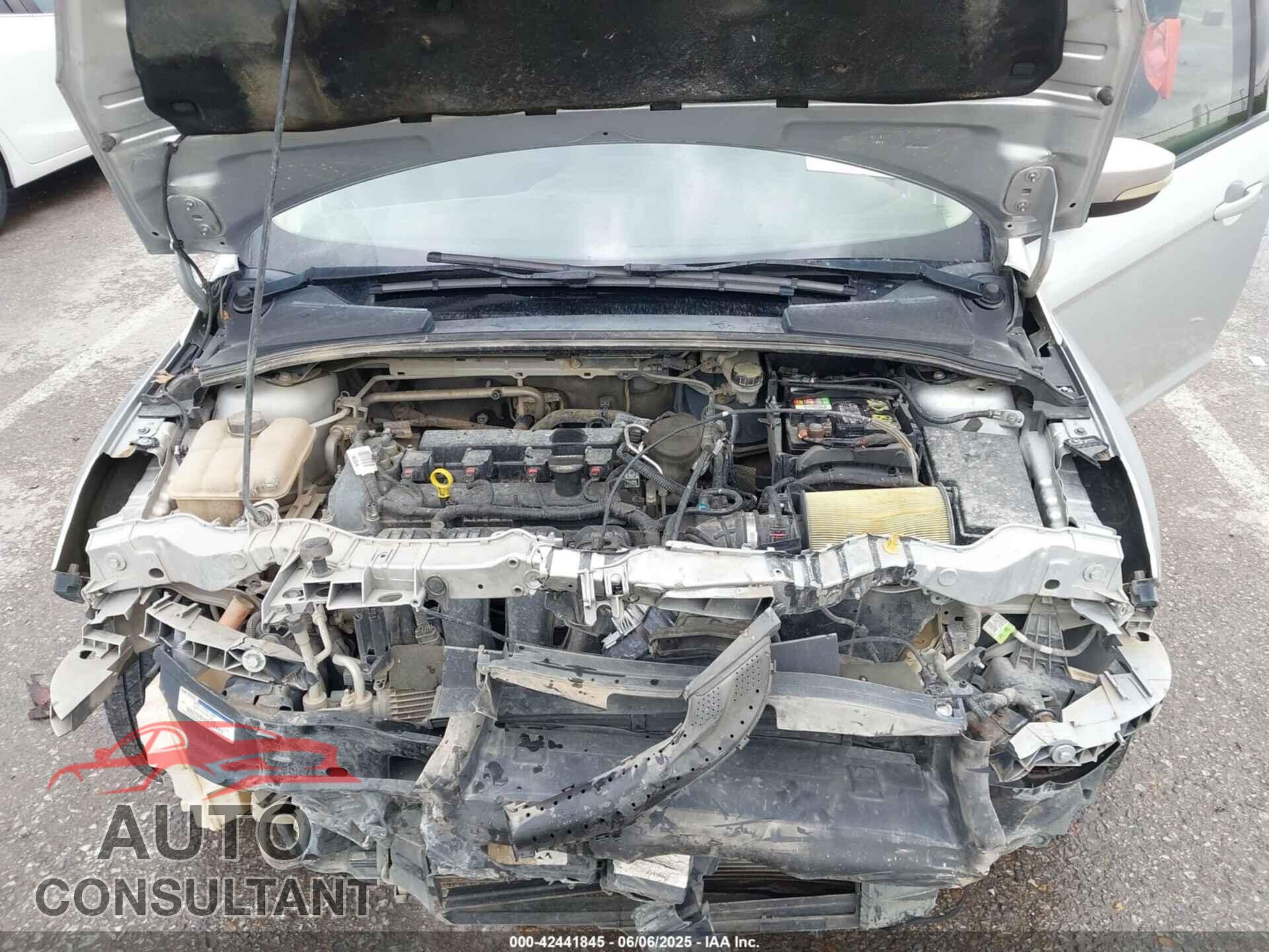 FORD FOCUS 2014 - 1FADP3F24EL349875