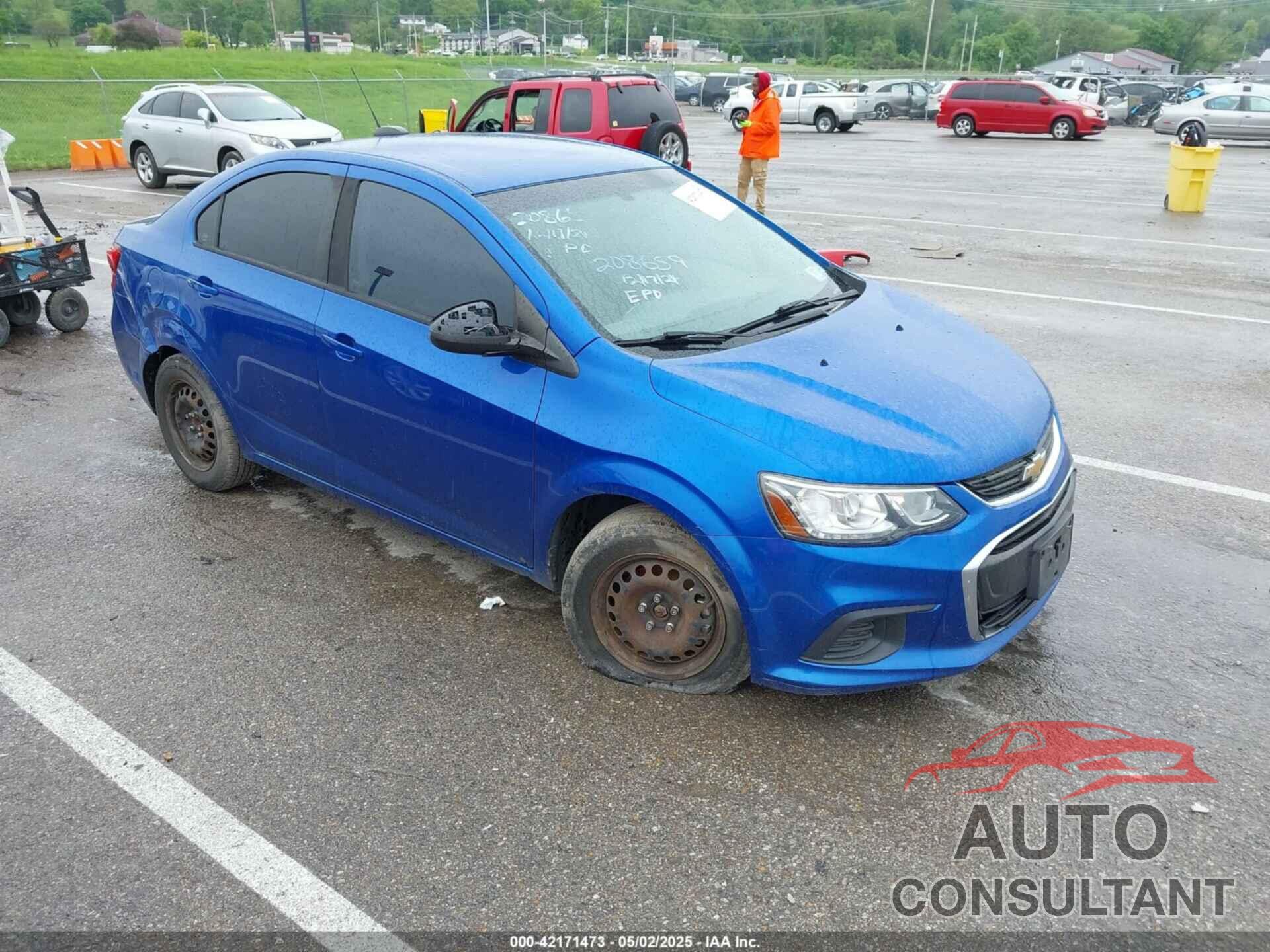 CHEVROLET SONIC 2017 - 1G1JB5SH9H4111612