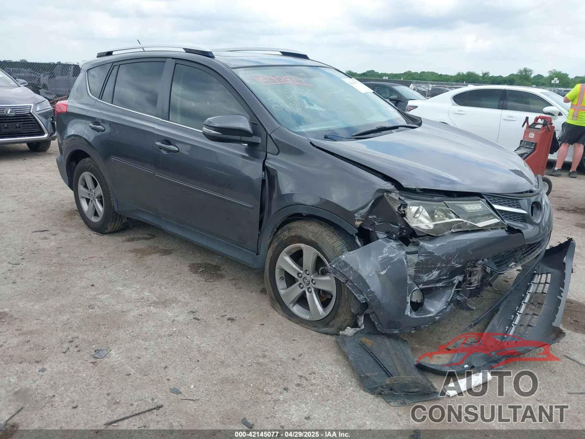TOYOTA RAV4 2015 - JTMWFREV2FJ034025