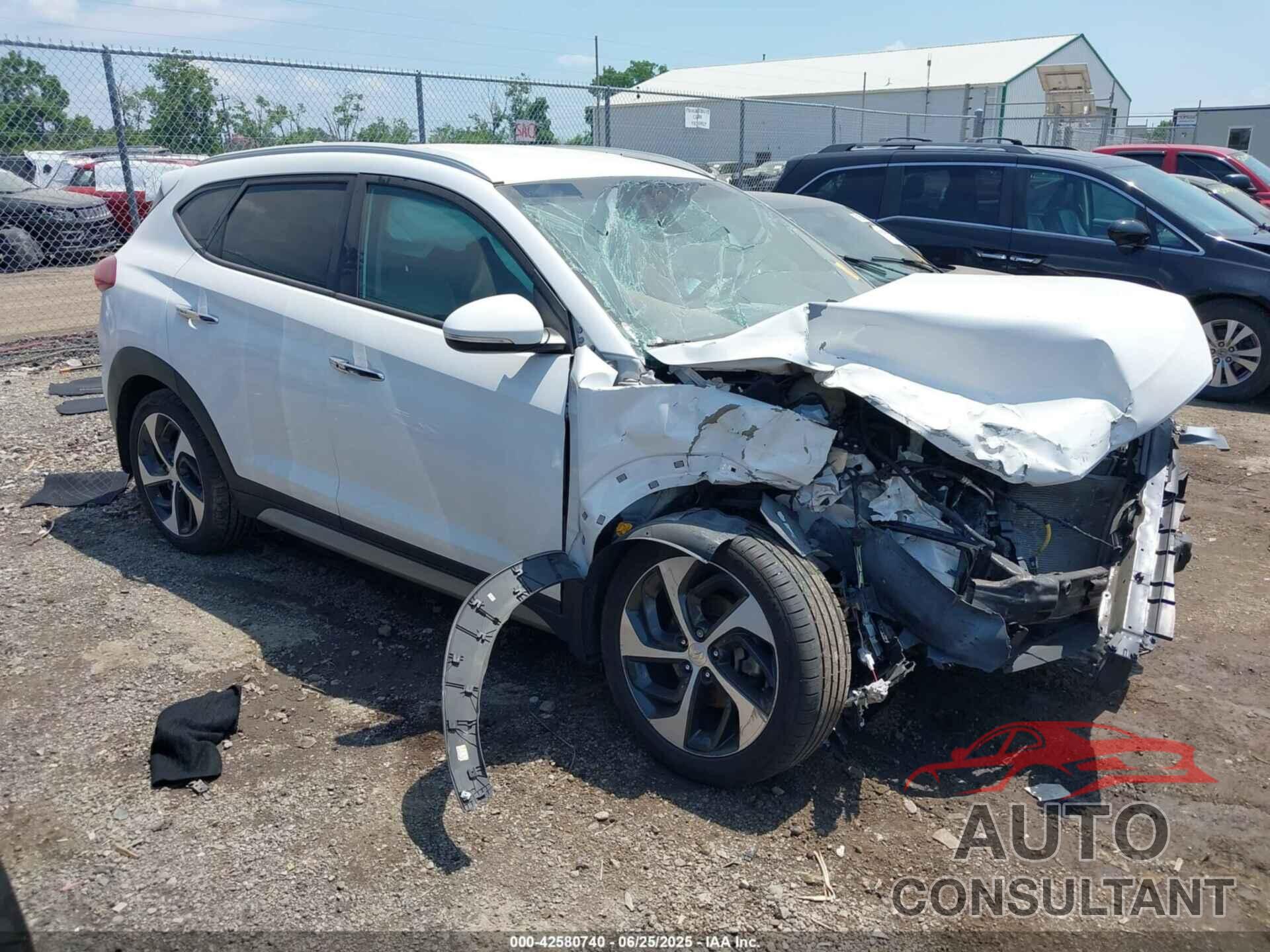 HYUNDAI TUCSON 2017 - KM8J3CA23HU273348