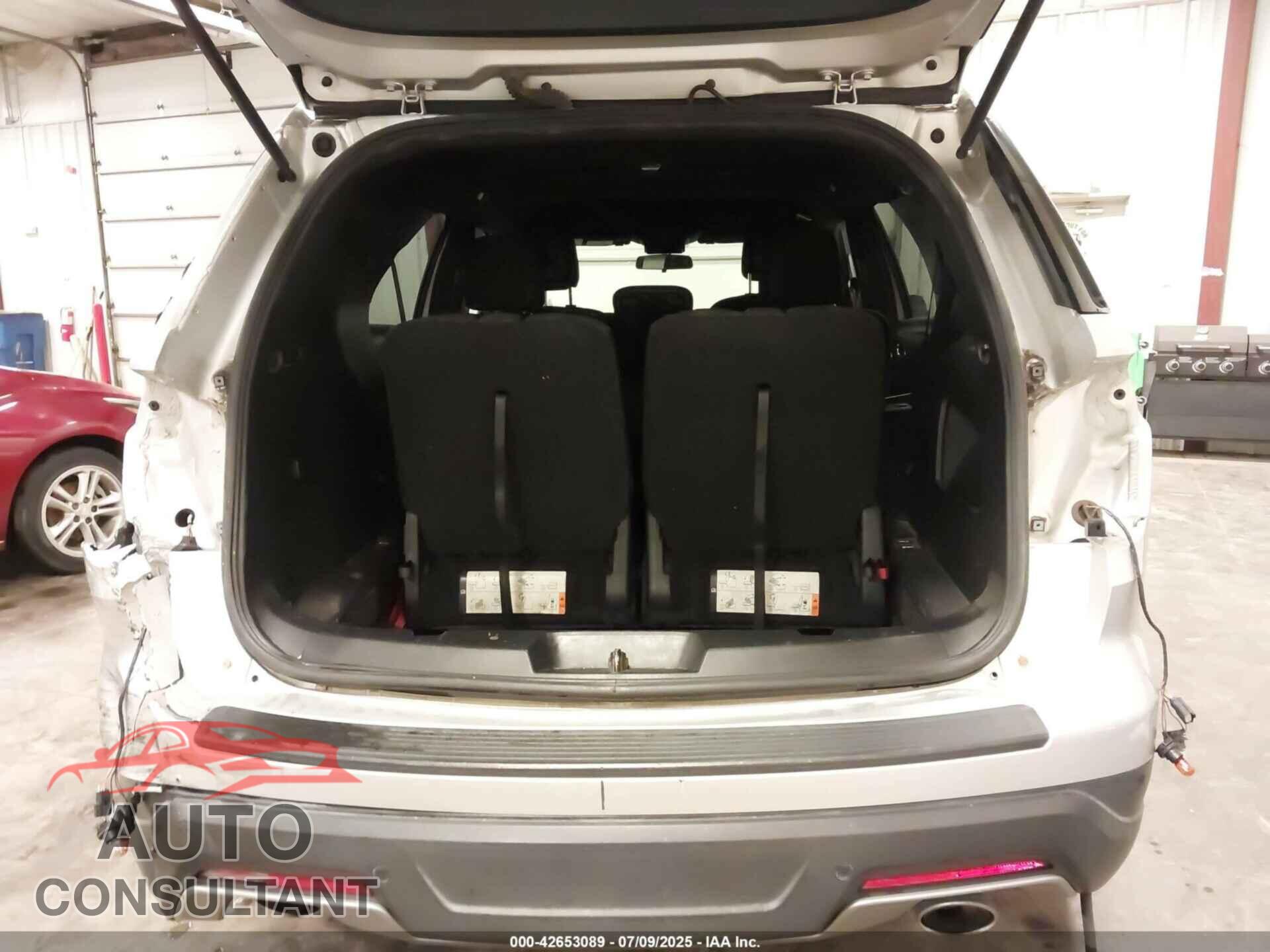 FORD EXPLORER 2018 - 1FM5K7D8XJGB89981