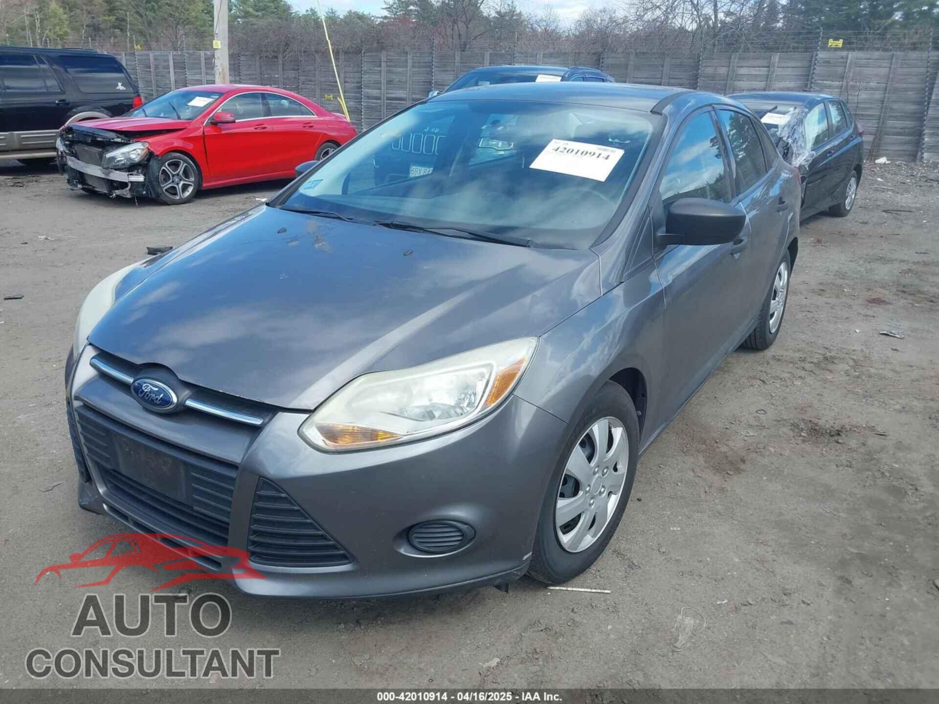 FORD FOCUS 2013 - 1FADP3E20DL257744