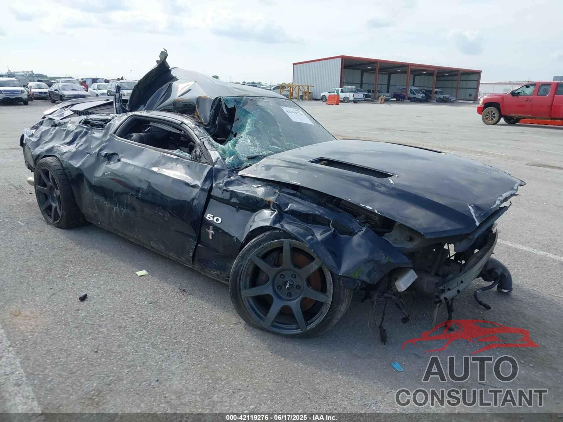 FORD MUSTANG 2014 - 1ZVBP8CF1E5250325