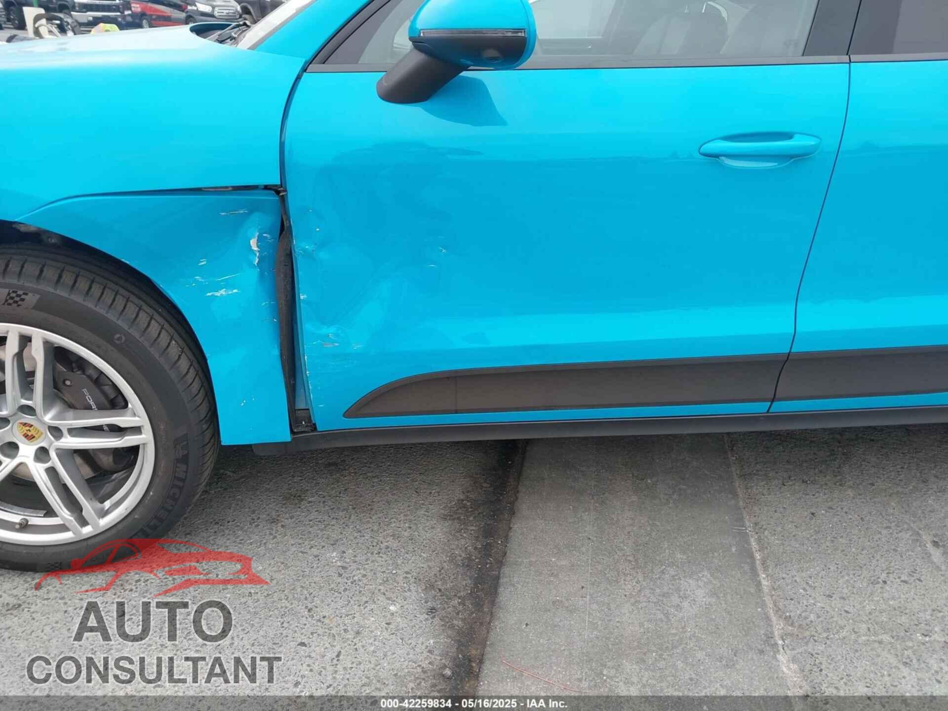 PORSCHE MACAN 2021 - WP1AA2A51MLB04460