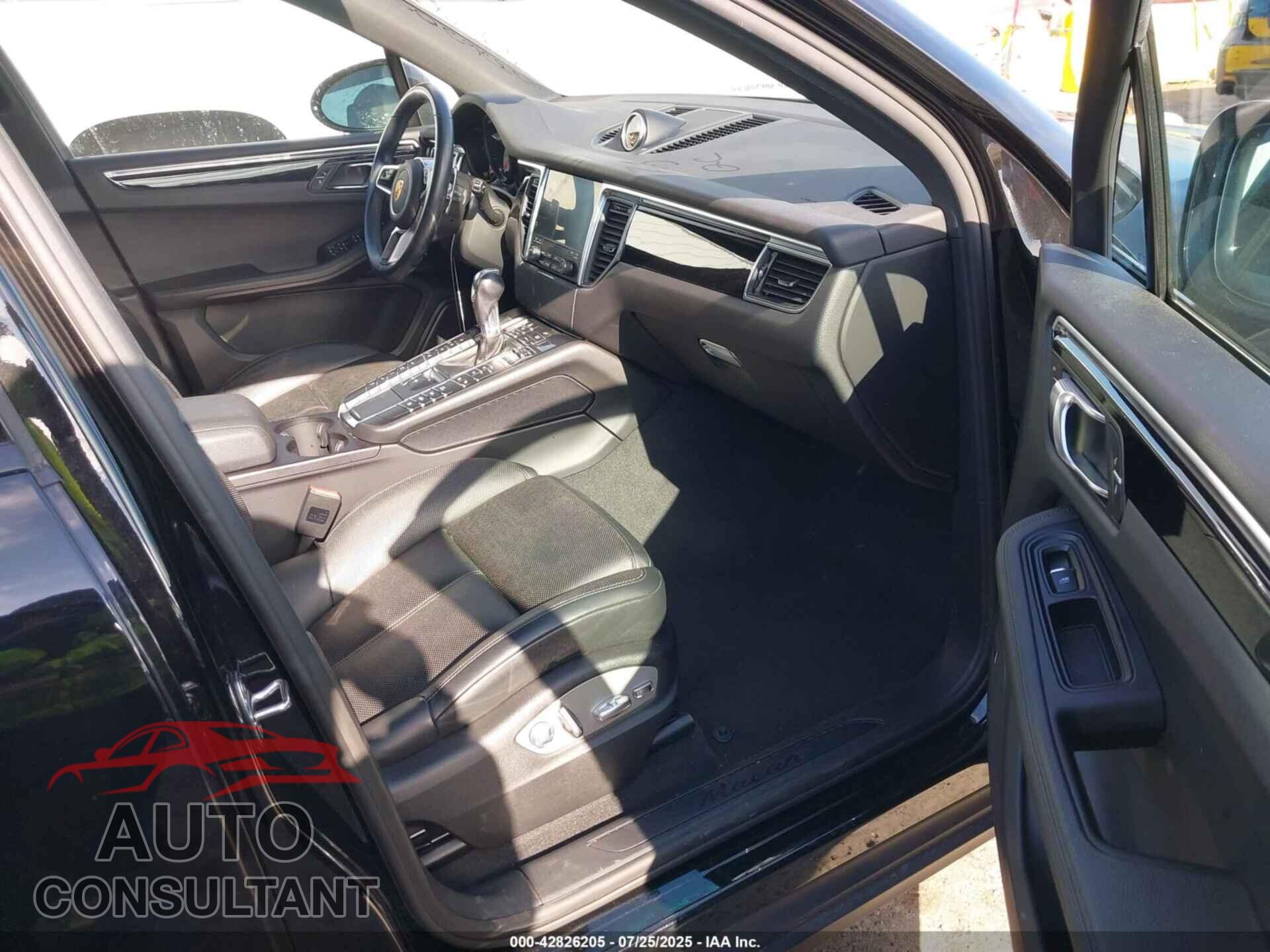 PORSCHE MACAN 2018 - WP1AA2A56JLB21198