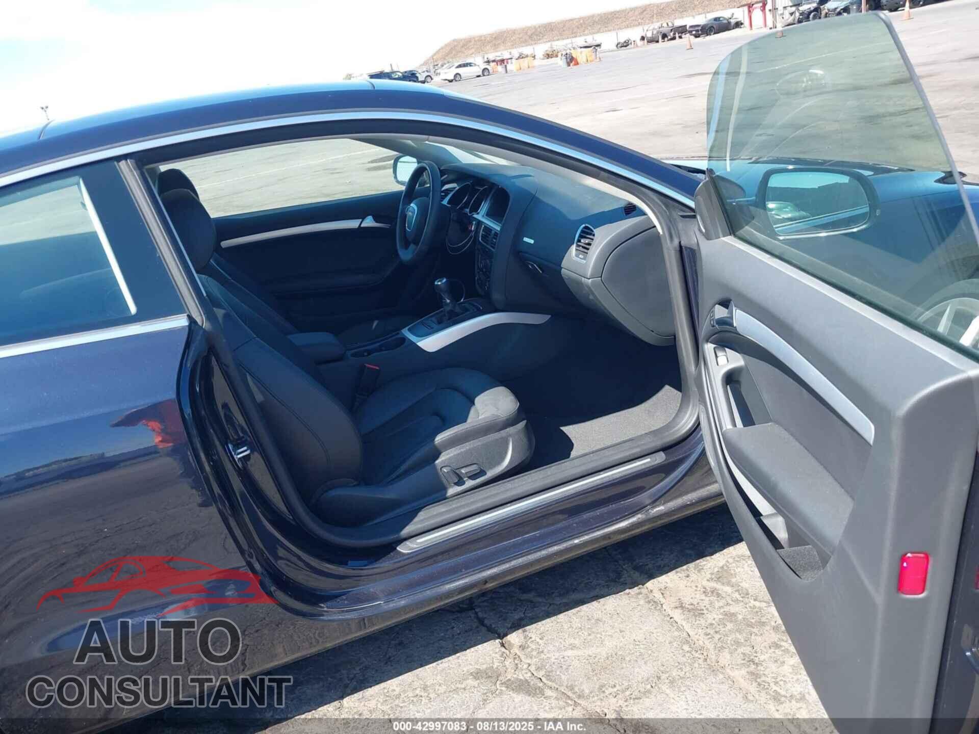 AUDI A5 2012 - WAURFAFR6CA000582