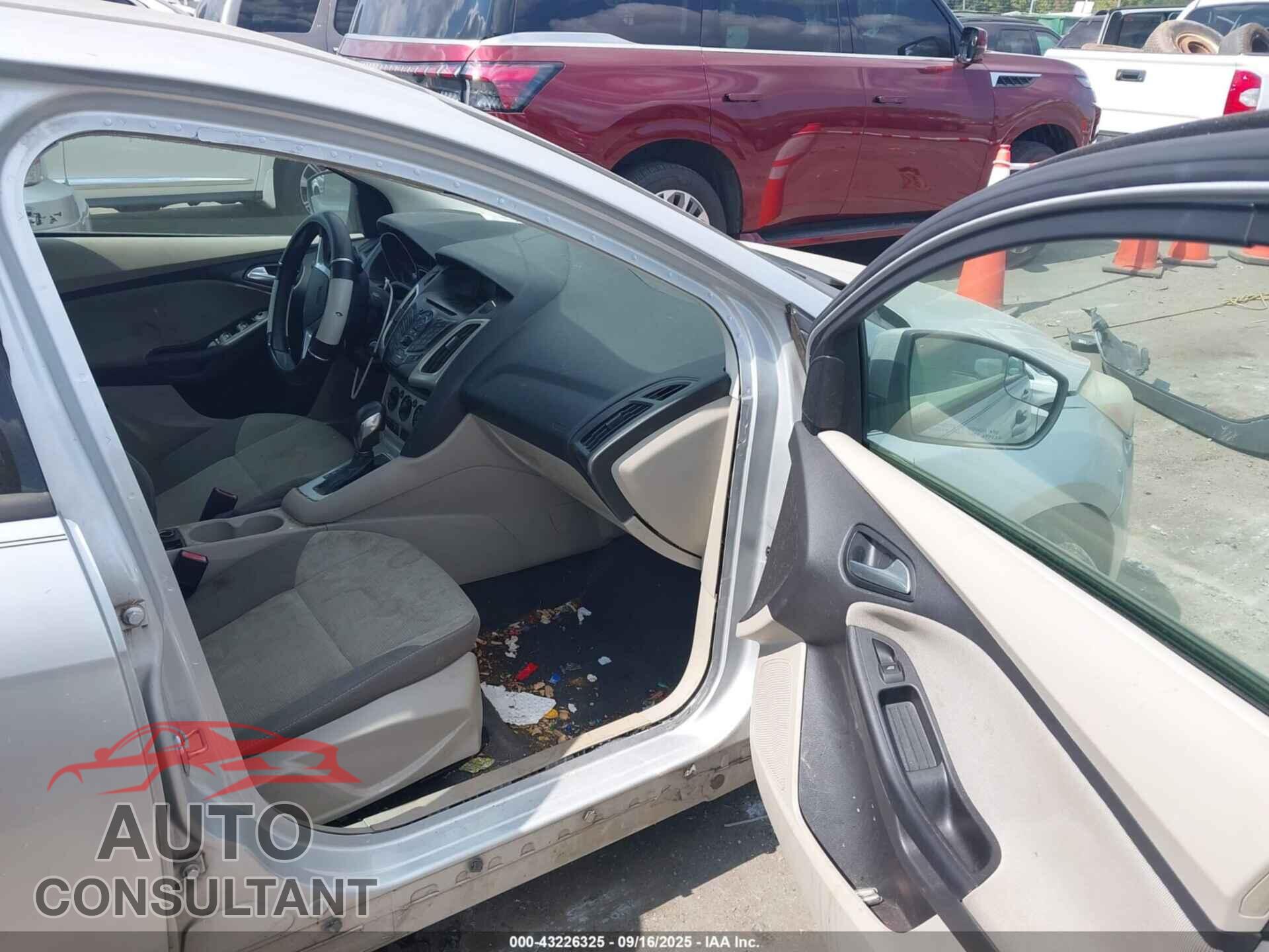 FORD FOCUS 2012 - 1FAHP3F24CL206066