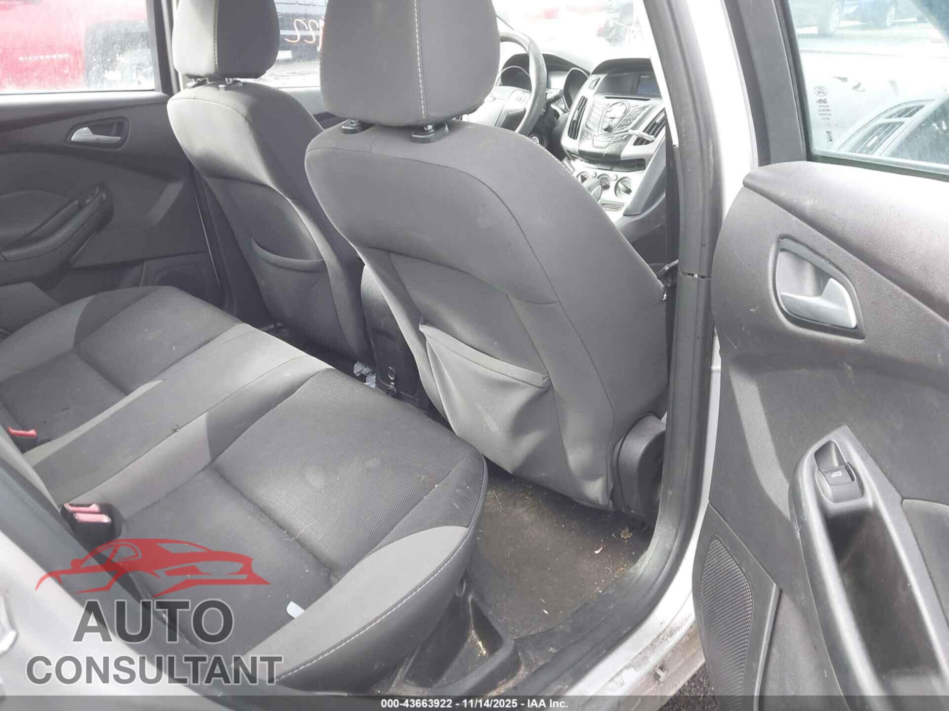 FORD FOCUS 2014 - 1FADP3F21EL312802