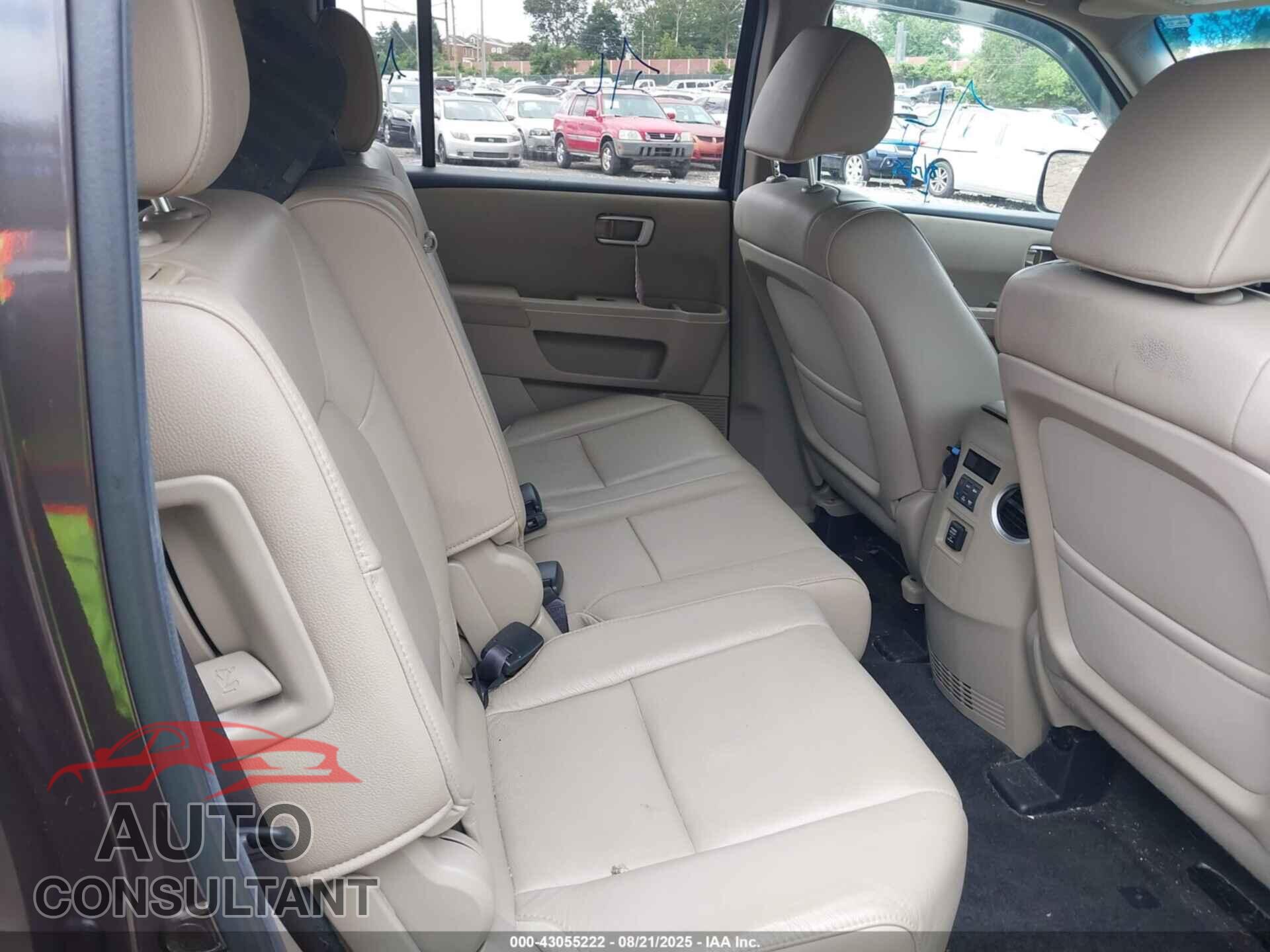 HONDA PILOT 2012 - 5FNYF4H70CB015582
