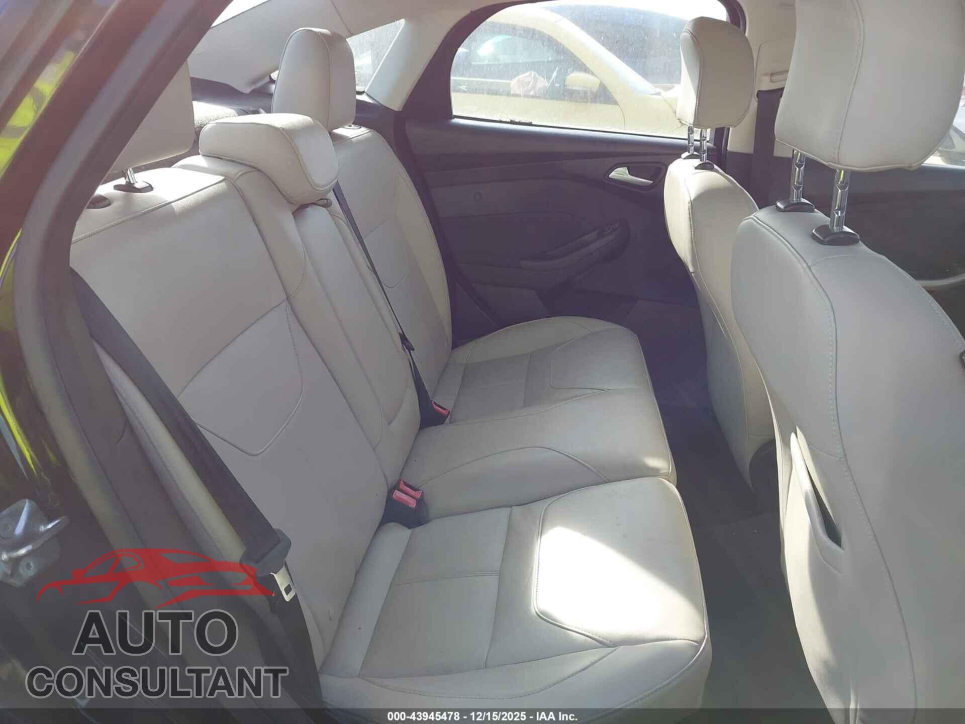 FORD FOCUS 2017 - 1FADP3J2XHL210524